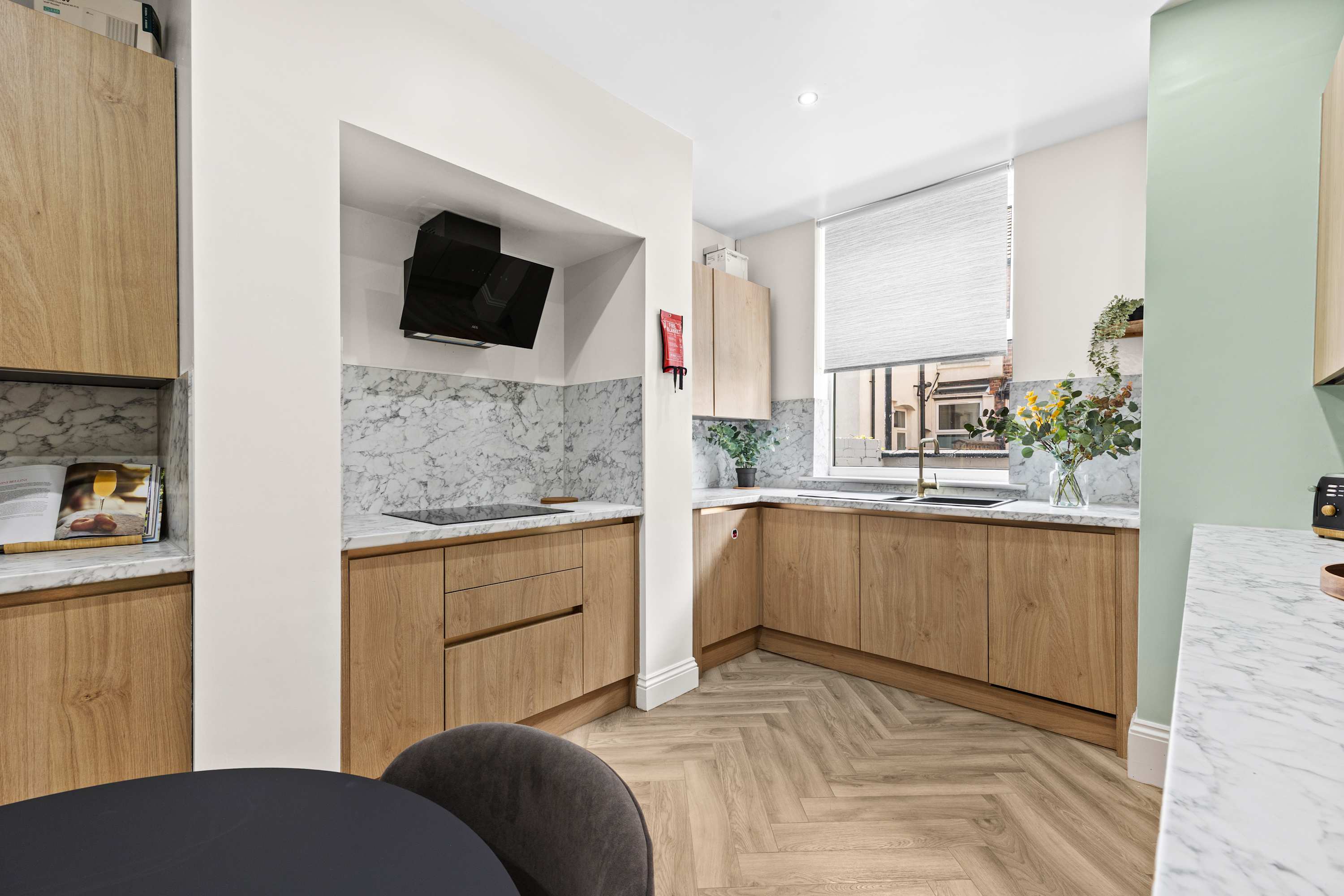 Sleeps 14 The Old Trafford Zen by Genesis Living in Stamford Street 22 M16 9JQ - Property image 74 - VivreStays
