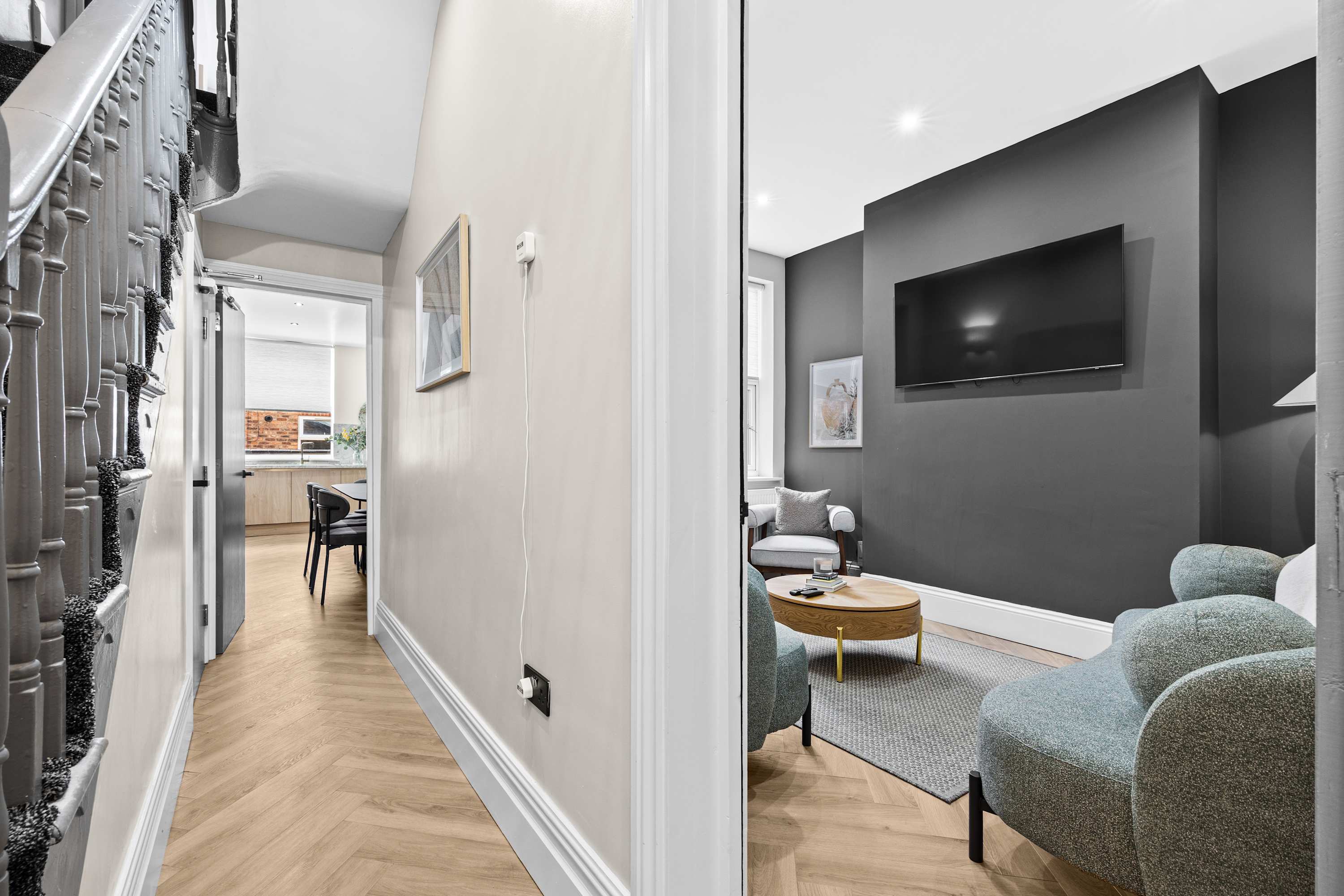 Sleeps 14 The Old Trafford Zen by Genesis Living in Stamford Street 22 M16 9JQ - Property image 76 - VivreStays