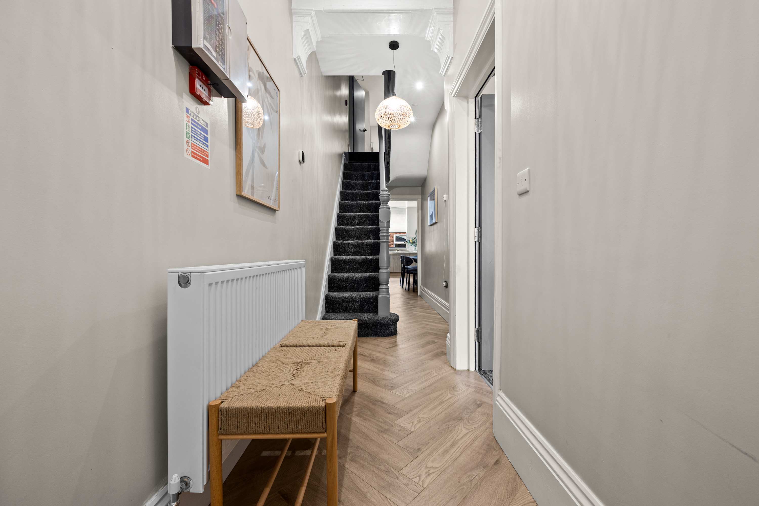 Sleeps 14 The Old Trafford Zen by Genesis Living in Stamford Street 22 M16 9JQ - Property image 79 - VivreStays