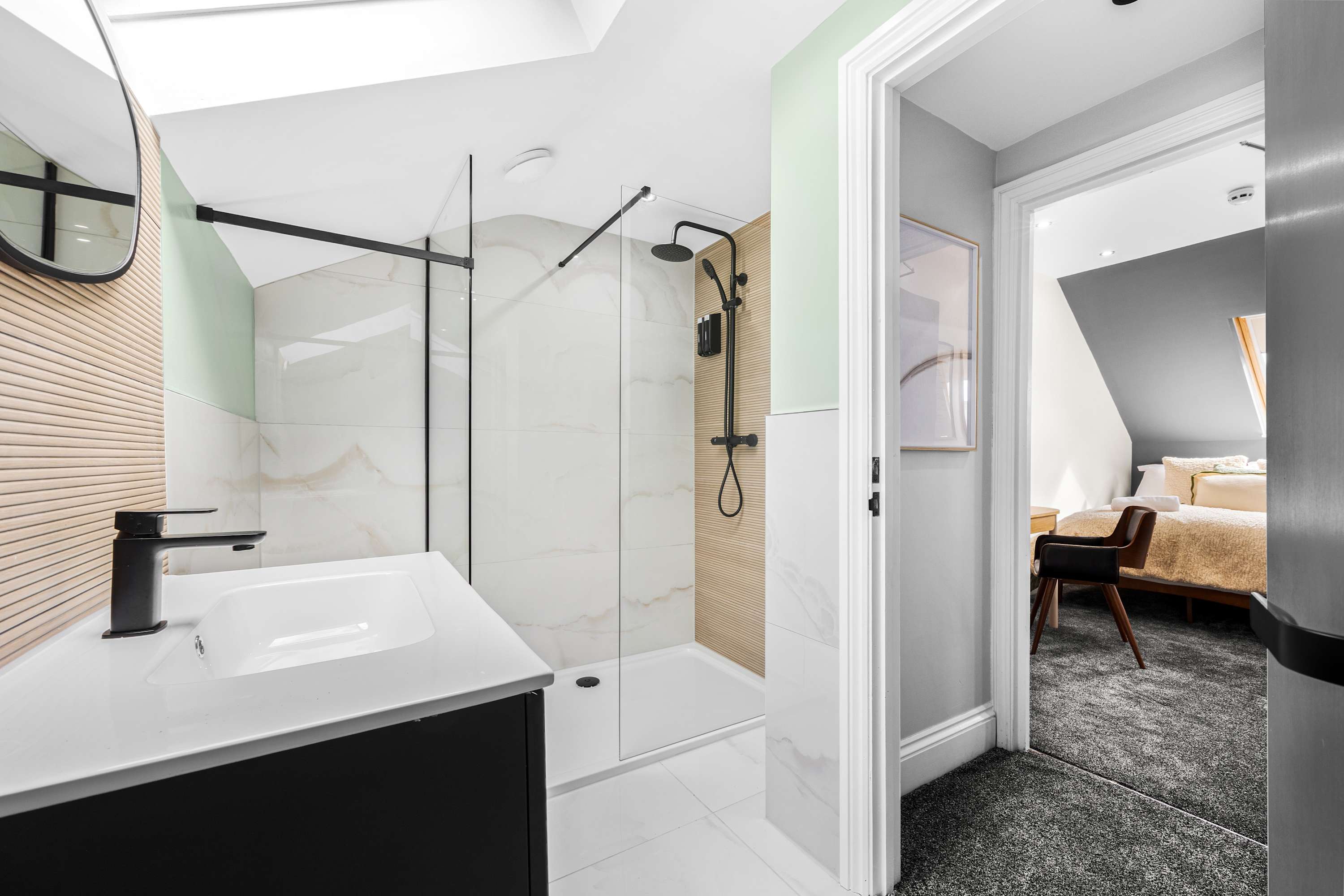 Sleeps 14 The Old Trafford Zen by Genesis Living in Stamford Street 22 M16 9JQ - Property image 88 - VivreStays