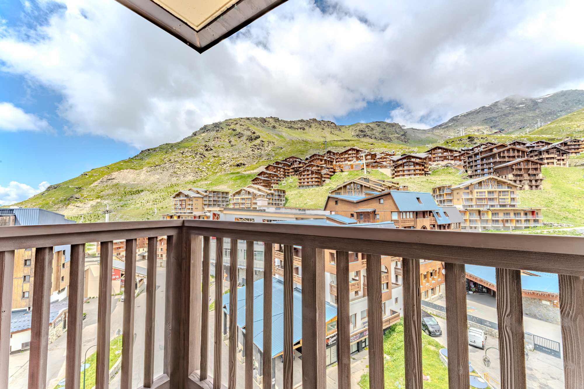 Resort Access w/ Ski-In/Out Flat — Val Thorens, Auvergne-Rhône-Alpes — vacation rental