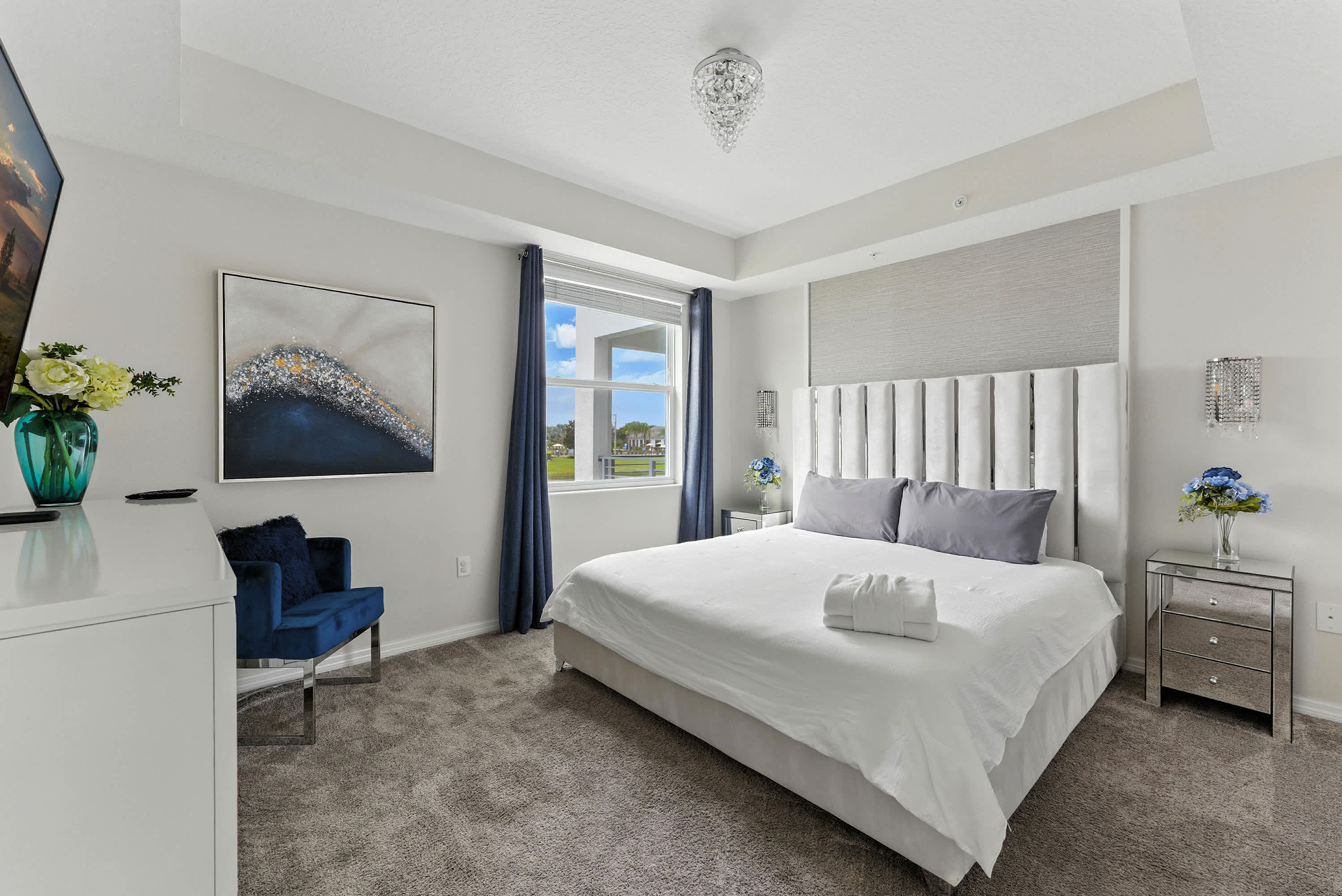 Beautiful Lakeview Retreat Near Disney