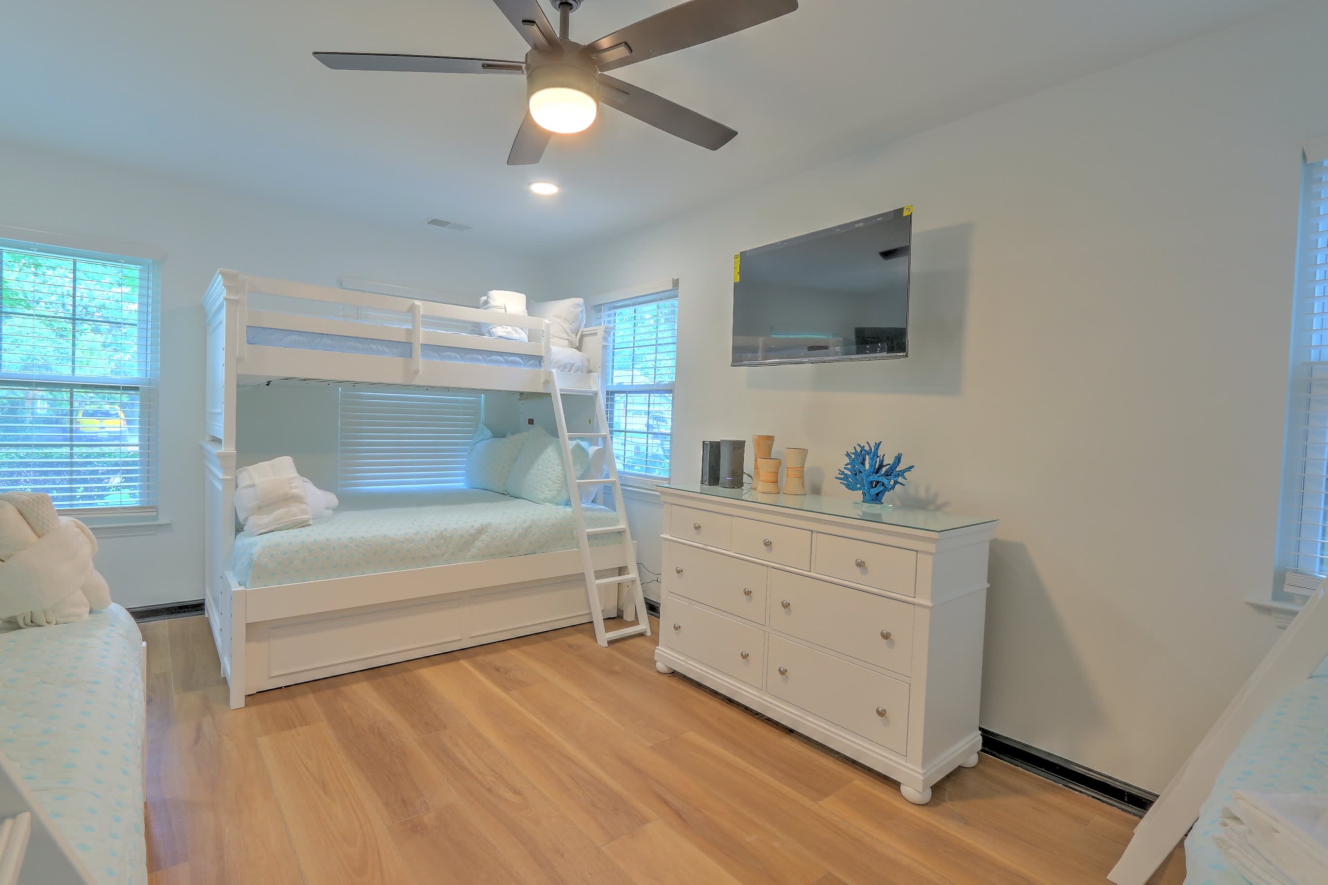 Family-Friendly Hilton Head Home | 4BR, 3BA, Near Folly Field Beach, Sleeps 18 7