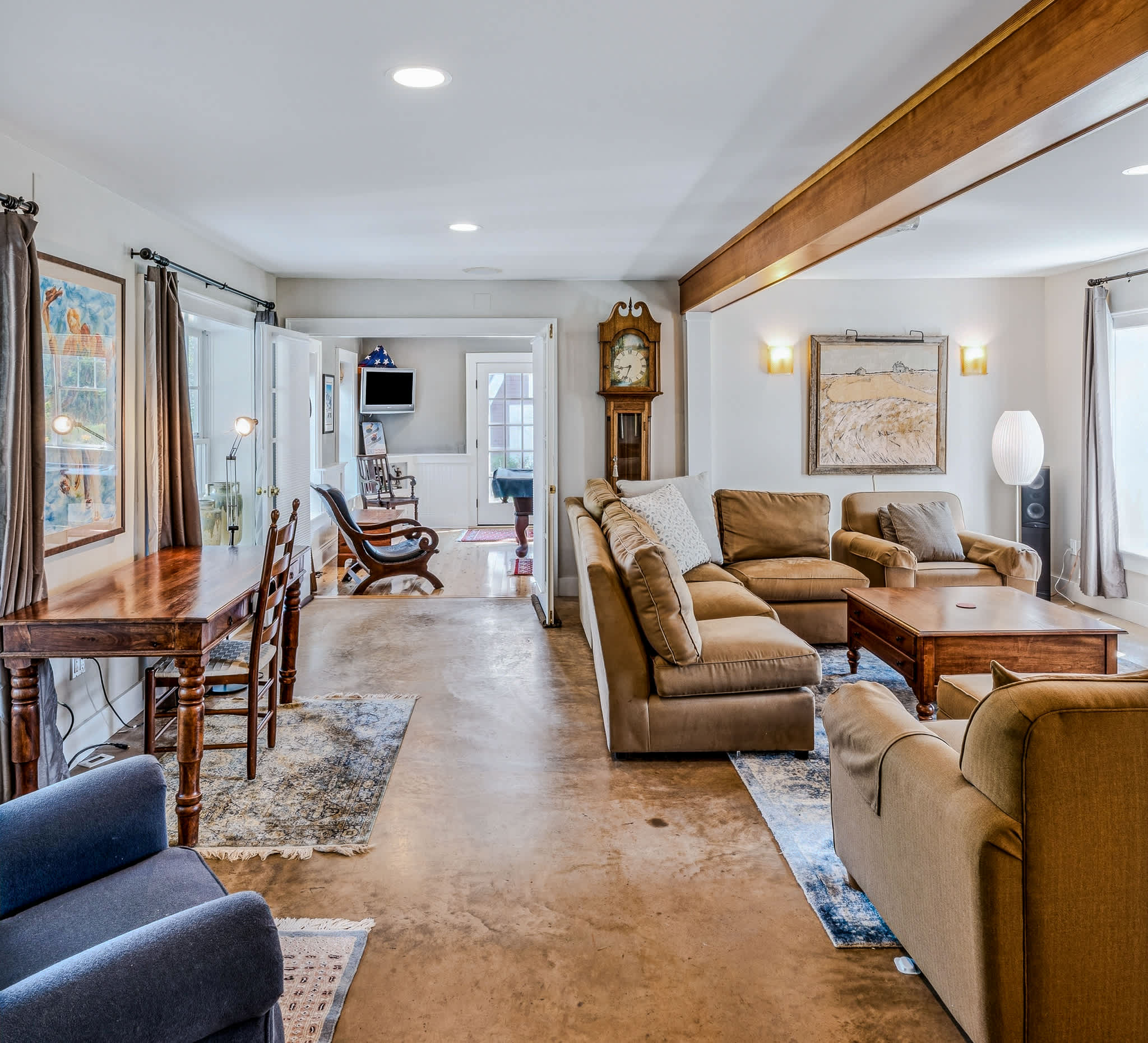 Walk to S6! Pool Table/Fireplace | Saskadena Lodge