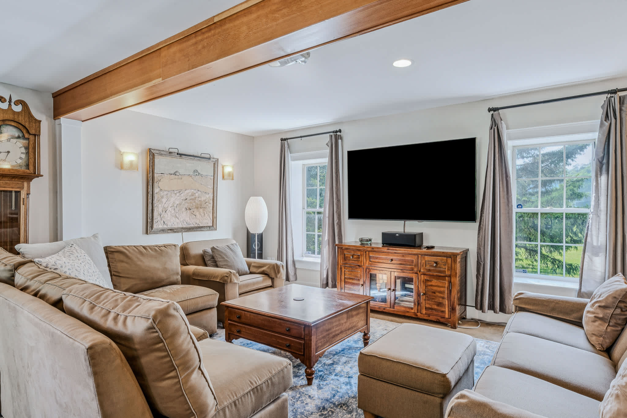 Walk to S6! Pool Table/Fireplace | Saskadena Lodge