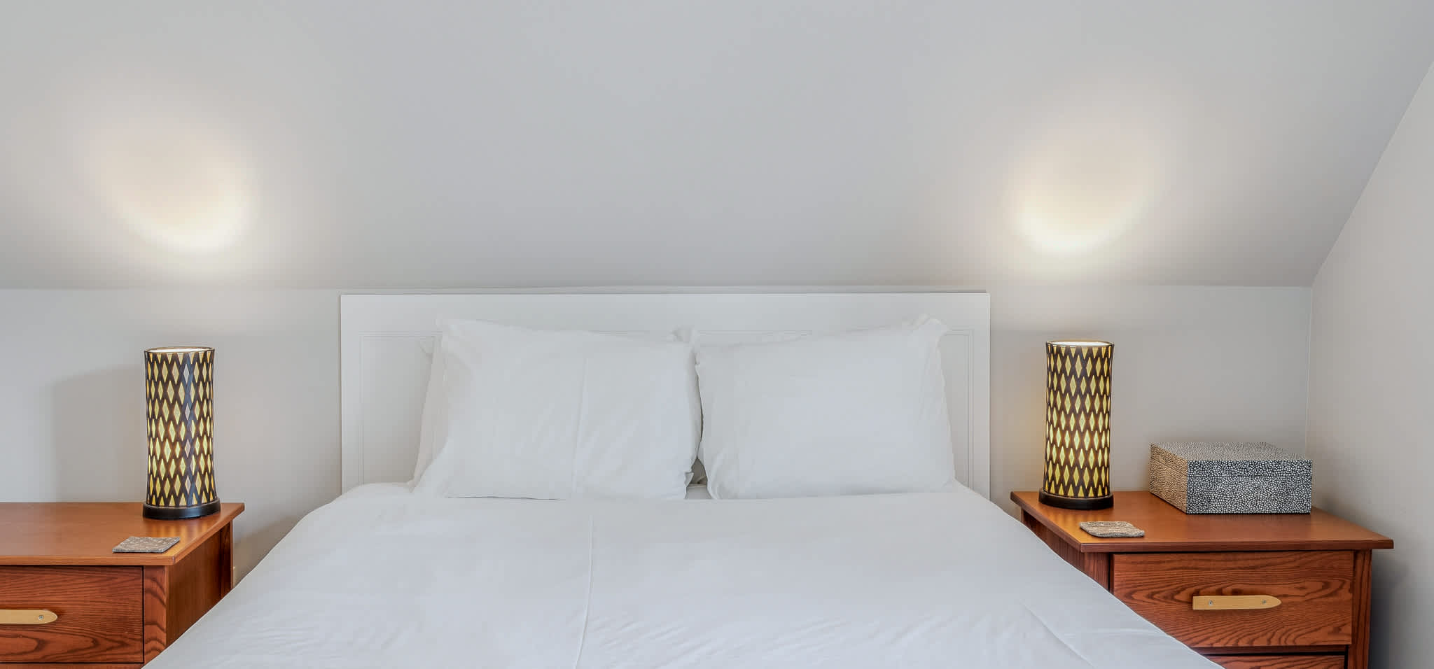 Walk to S6! Pool Table/Fireplace | Saskadena Lodge