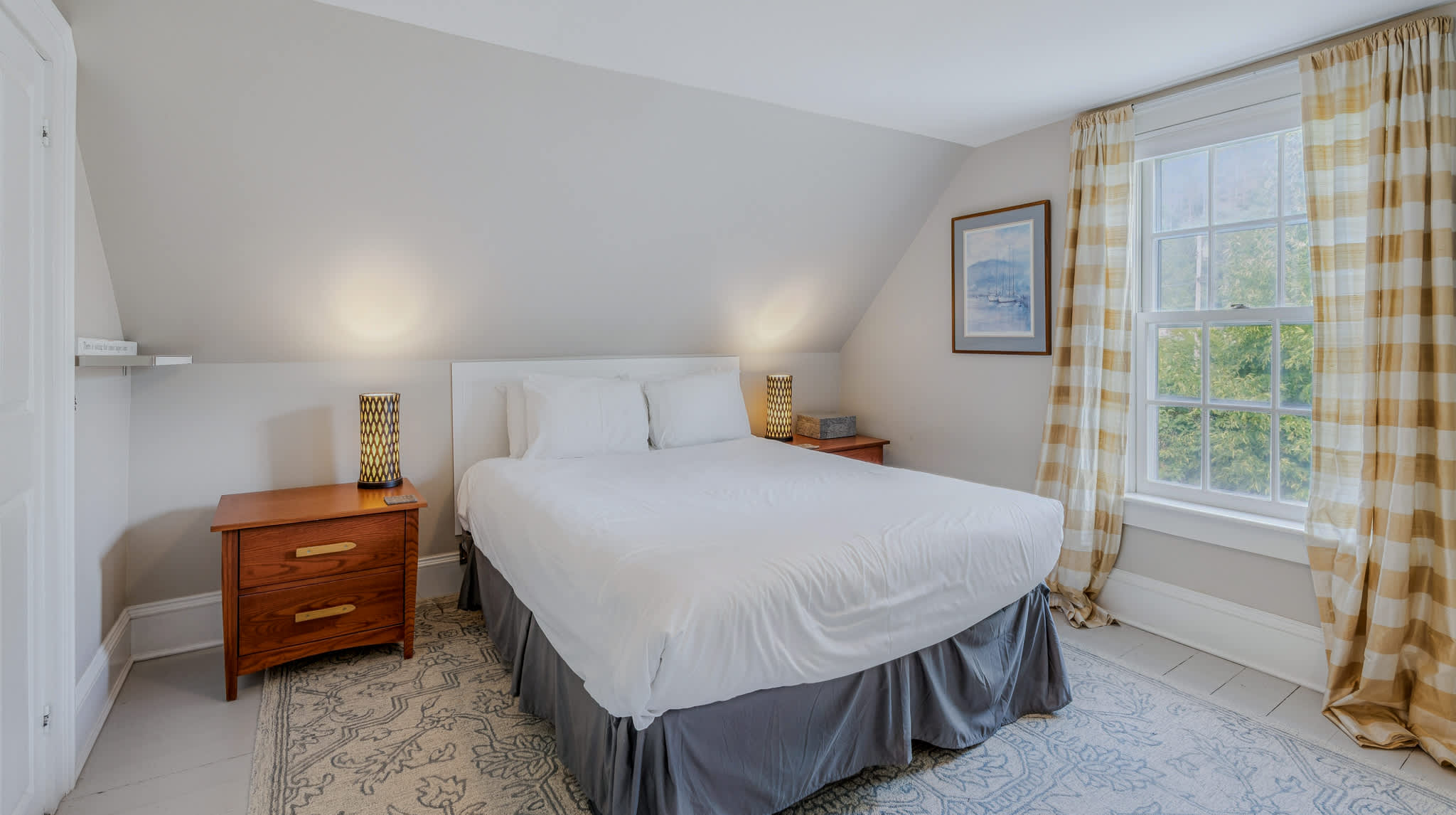 Walk to S6! Pool Table/Fireplace | Saskadena Lodge