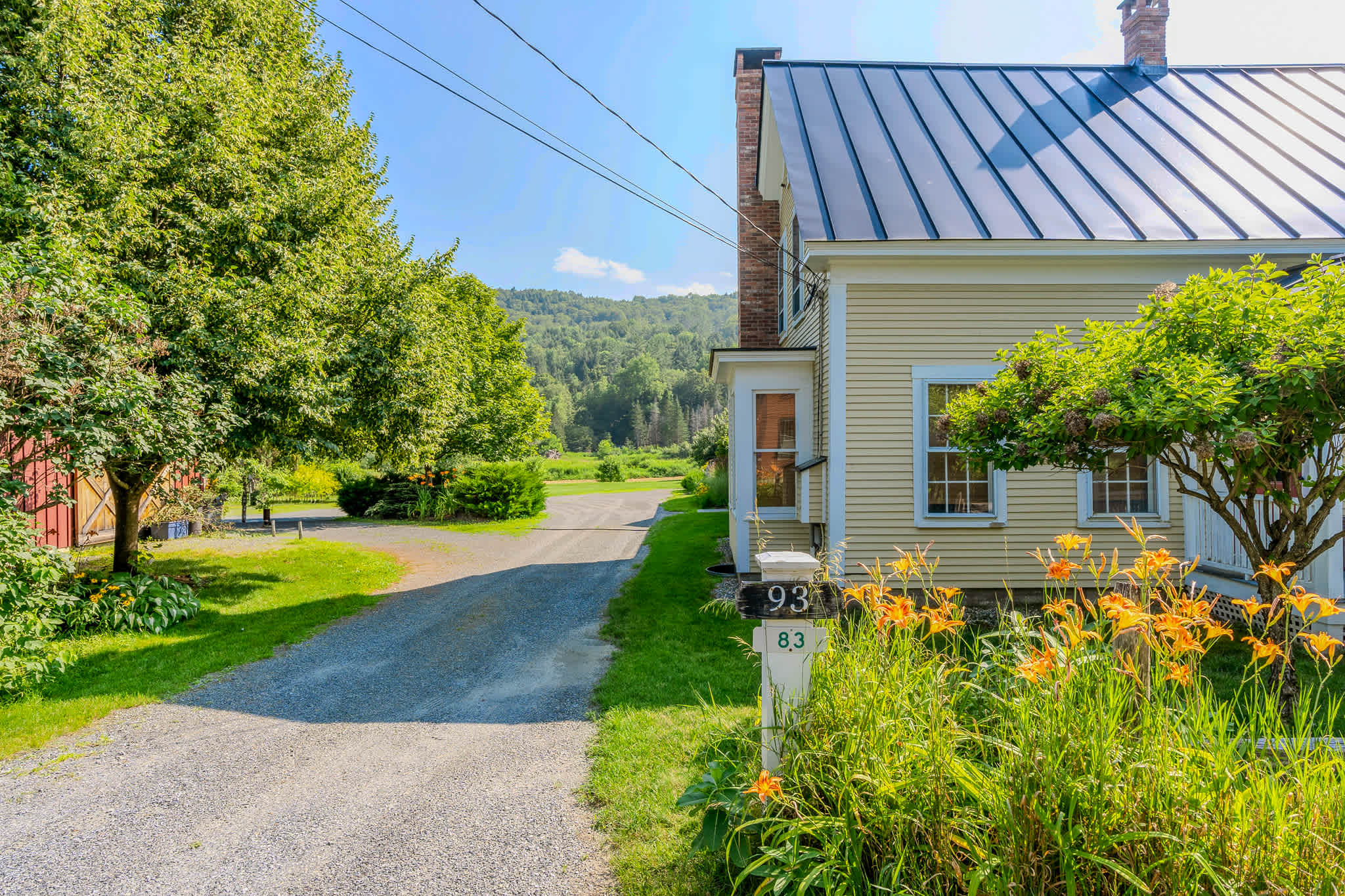 Walk to S6! Pool Table/Fireplace | Saskadena Lodge
