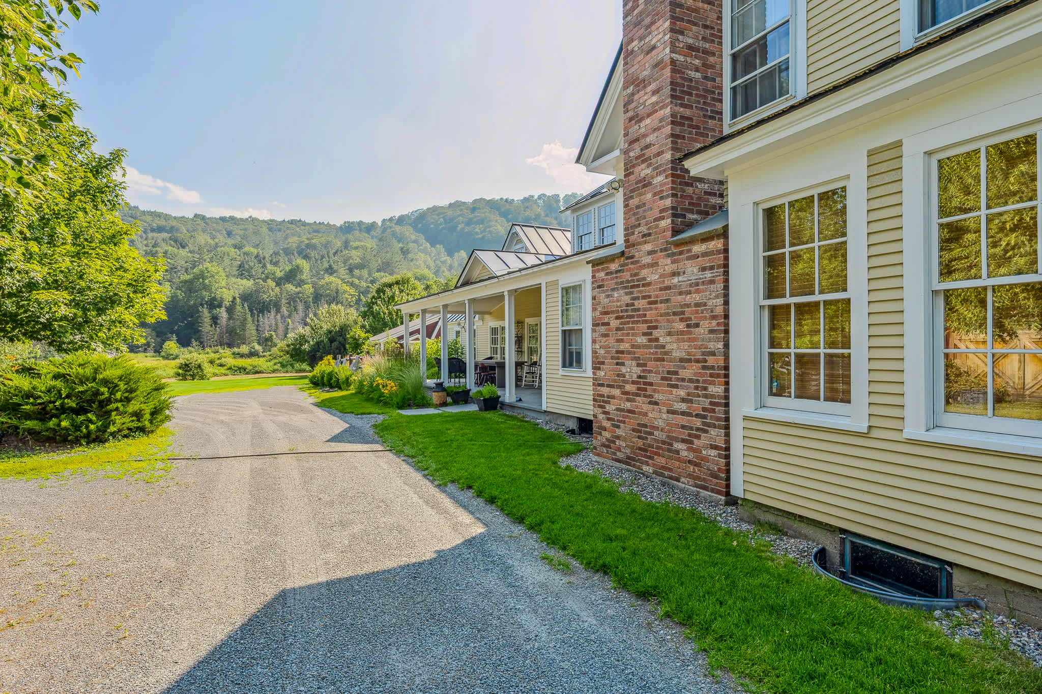 Walk to S6! Pool Table/Fireplace | Saskadena Lodge