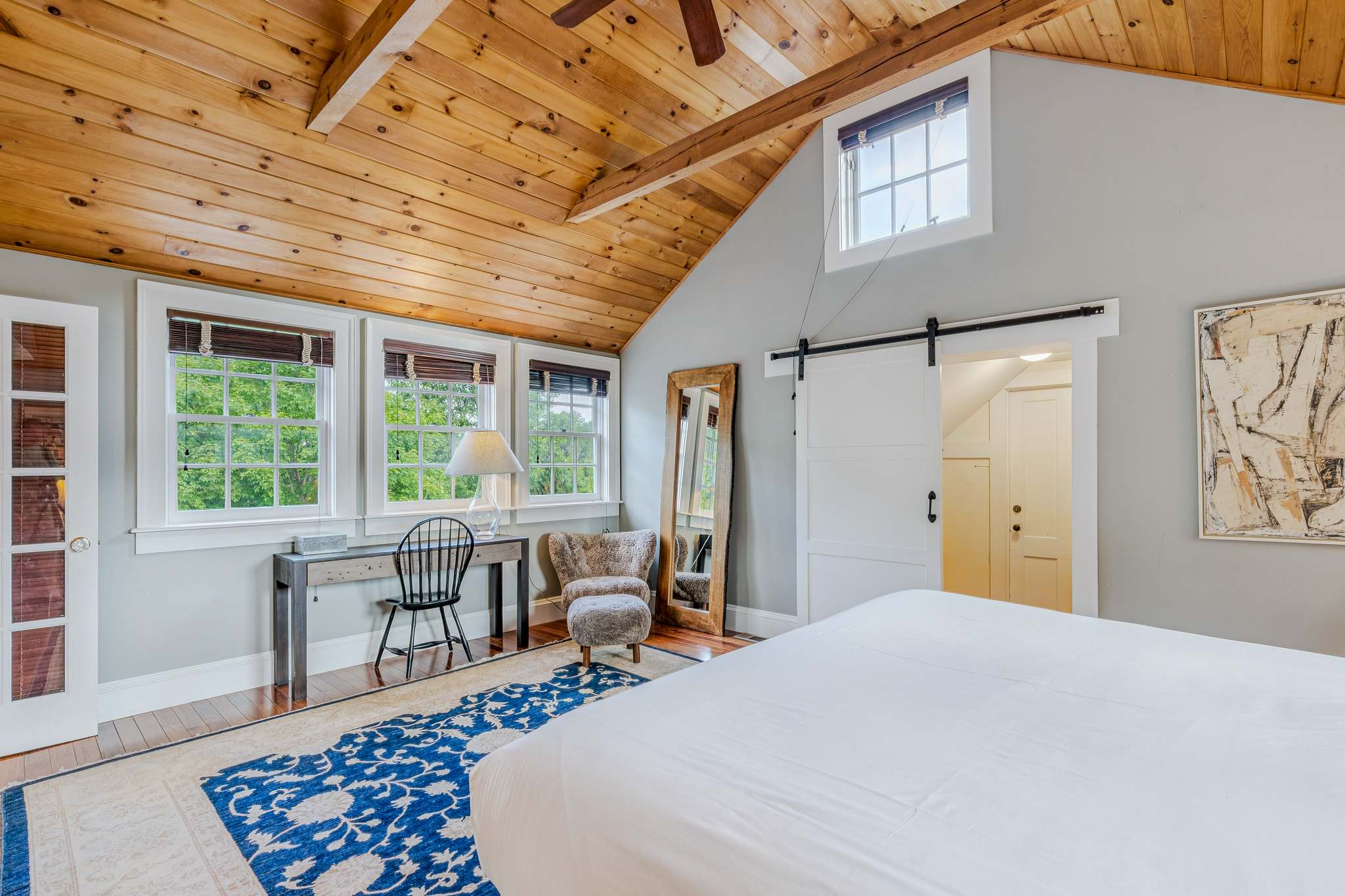 Walk to S6! Pool Table/Fireplace | Saskadena Lodge