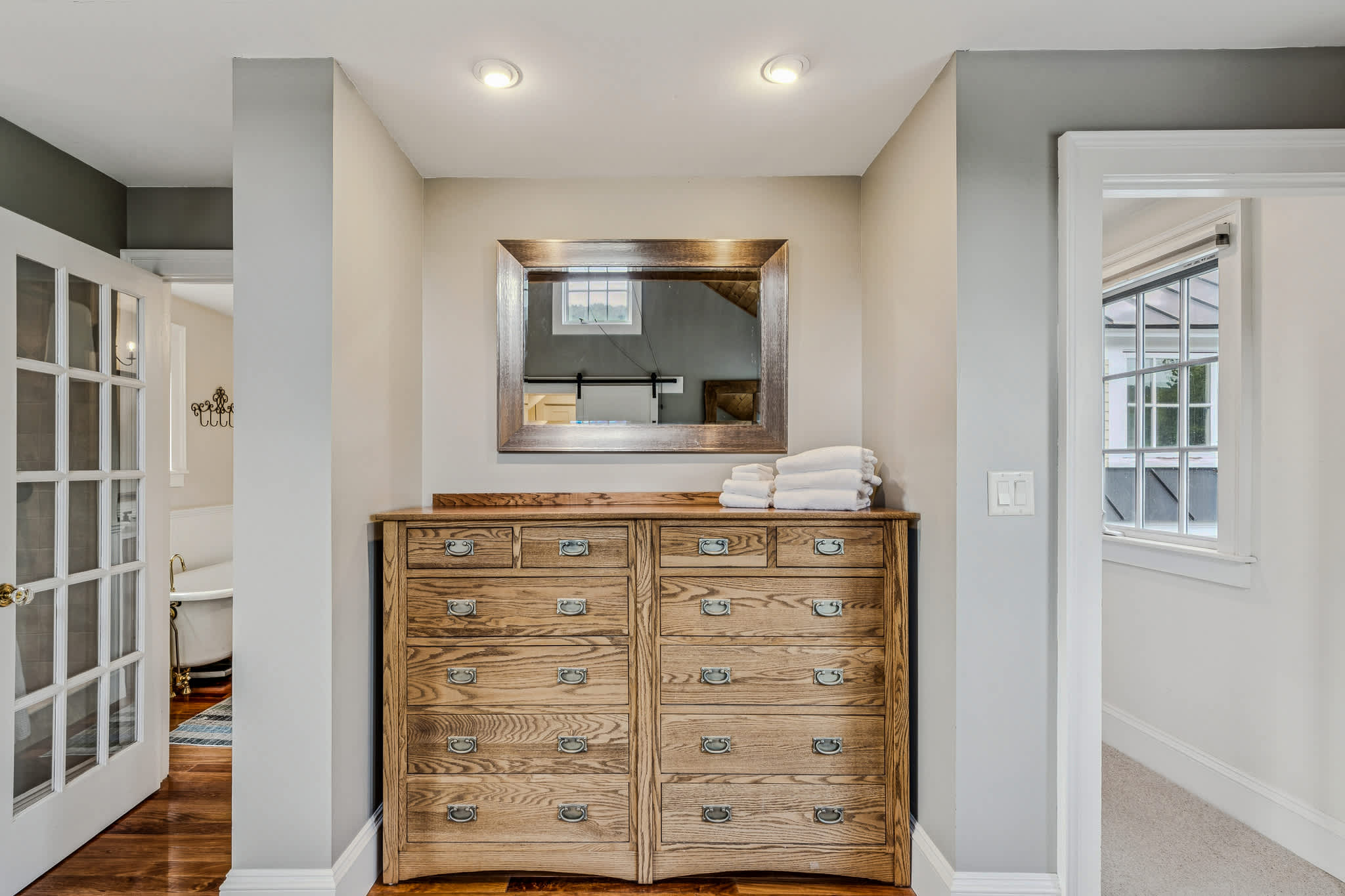 Walk to S6! Pool Table/Fireplace | Saskadena Lodge