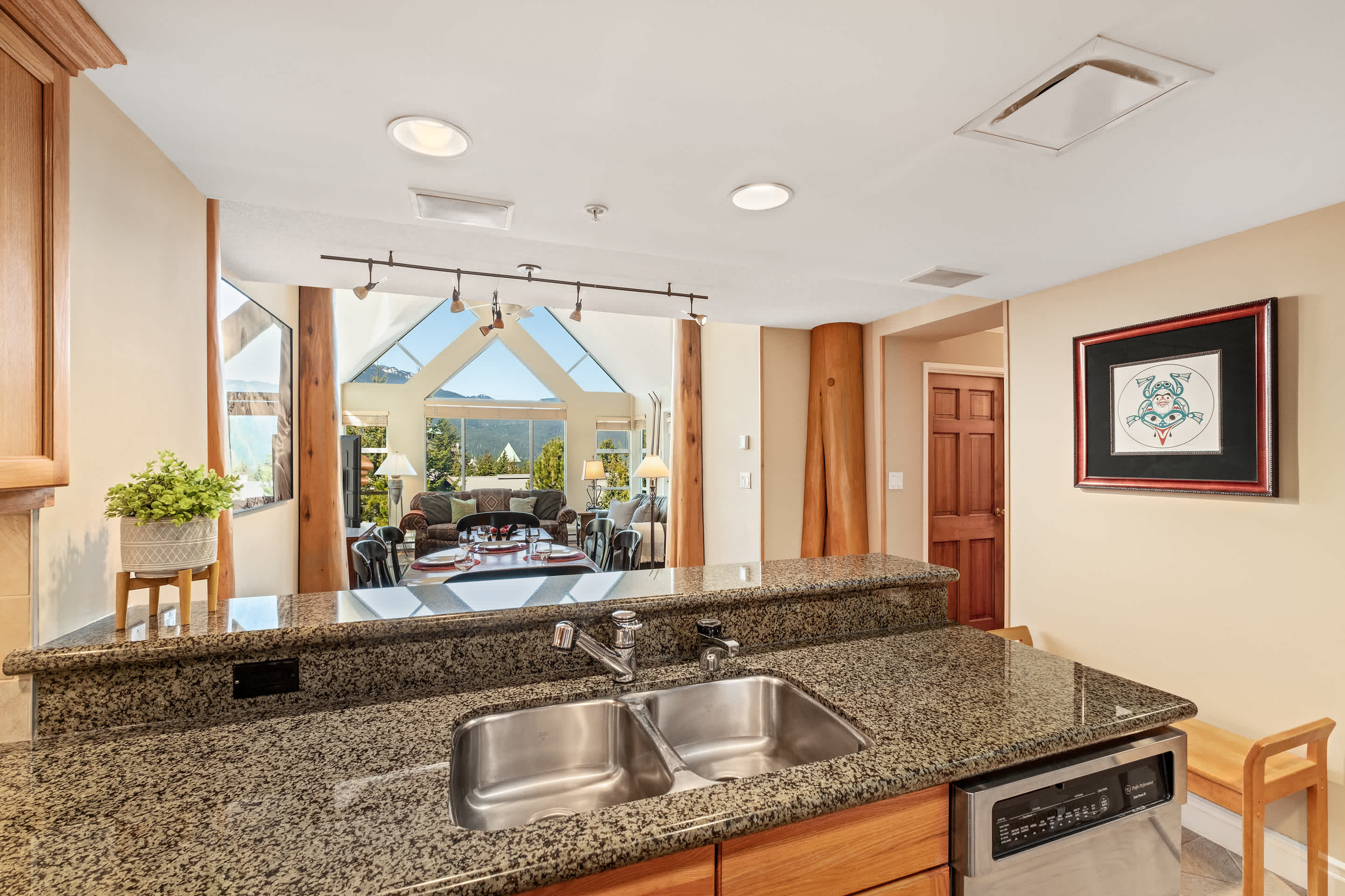 Woodrun Lodge 409 10