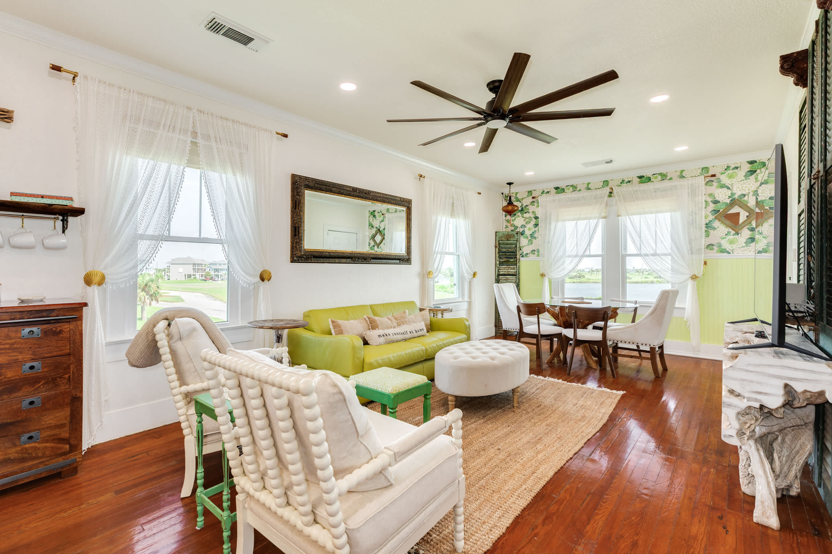 Exhale Stylish Beach Home Outdoor Bar Fire Pit 4