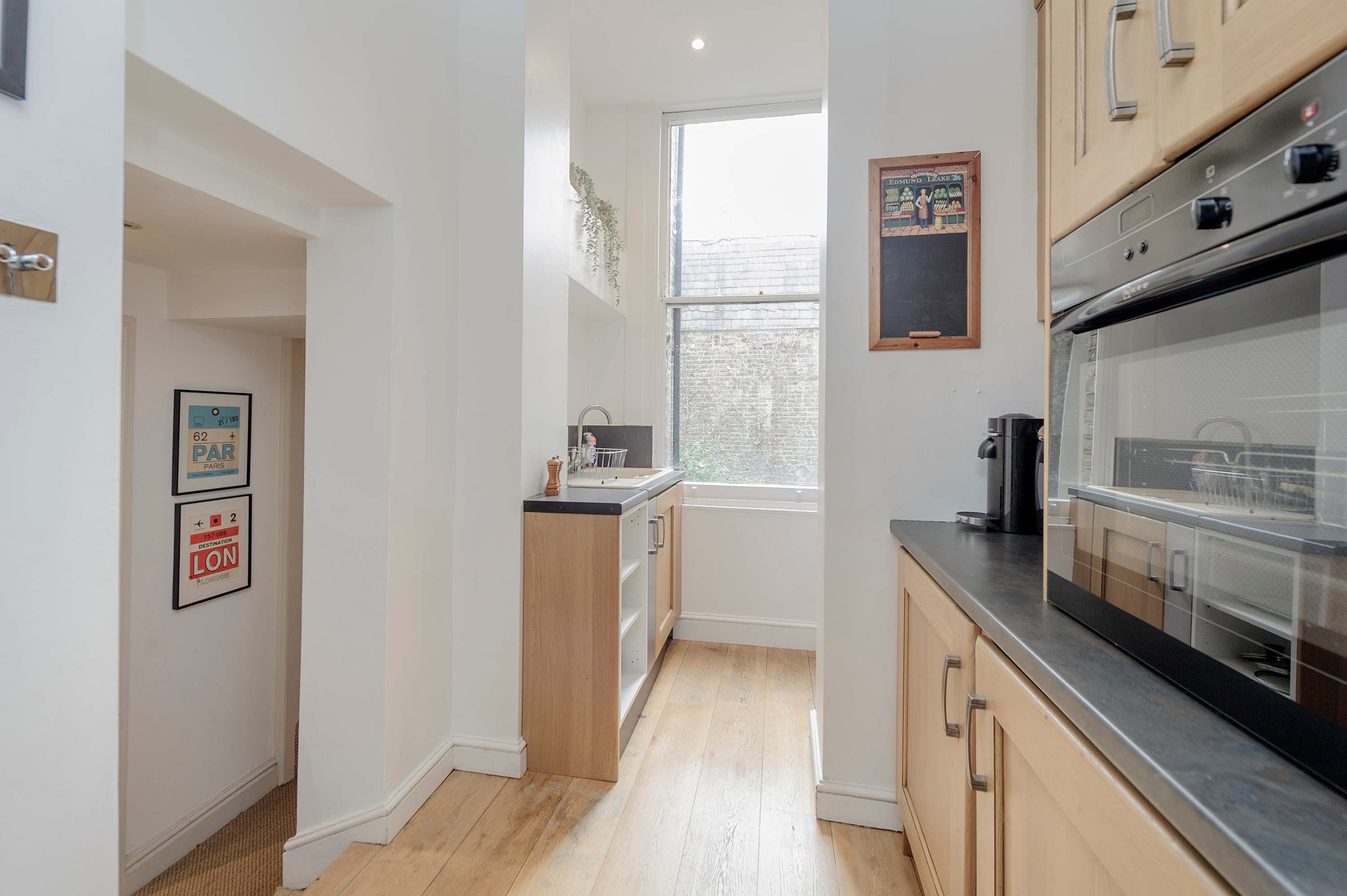 2-bed flat in Paddington - Hyde Park in 7 Devonshire Terrace W2 3DN - Property image 10 - VivreStays