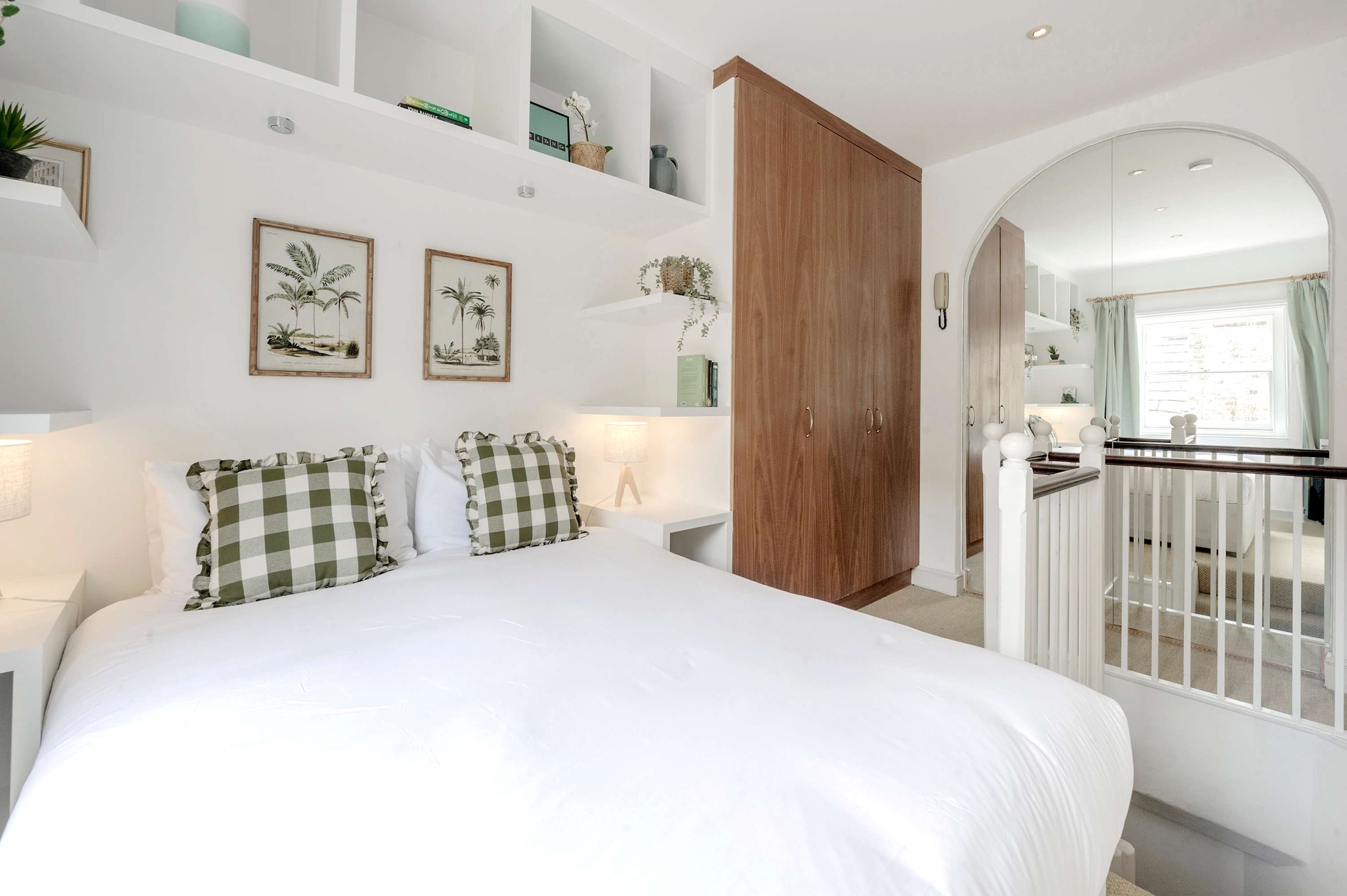 2-bed flat in Paddington - Hyde Park in 7 Devonshire Terrace W2 3DN - Property image 5 - VivreStays