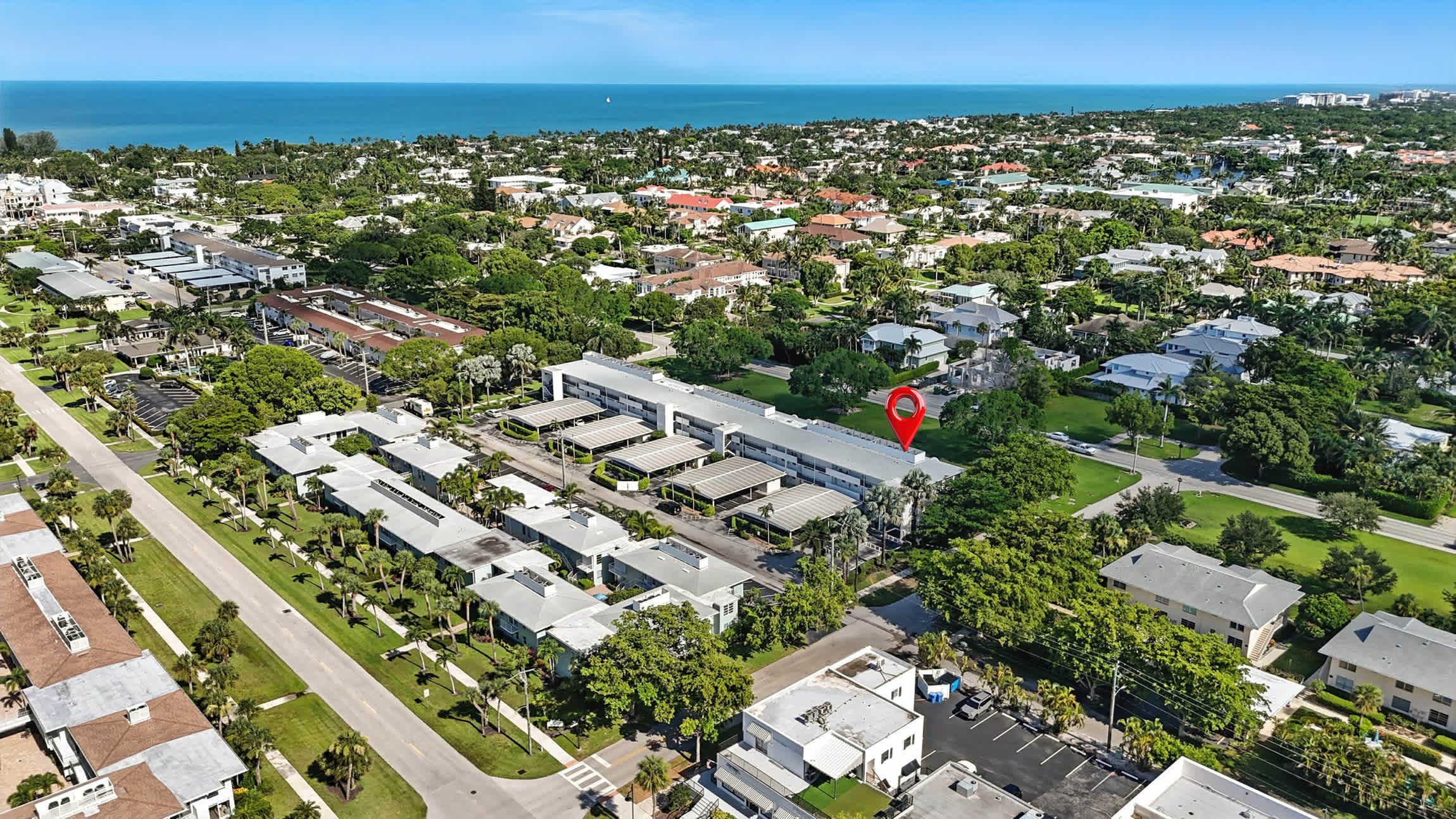 Olde Naples Condo Walk to Beach Dining | Photo 30