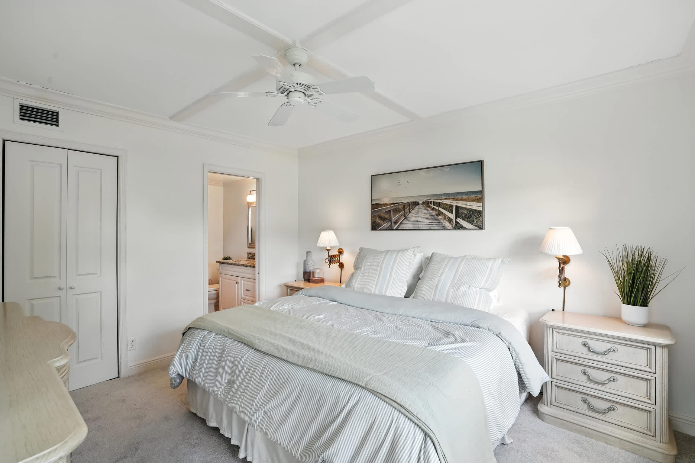 Olde Naples Condo Walk to Beach Dining | Photo 16