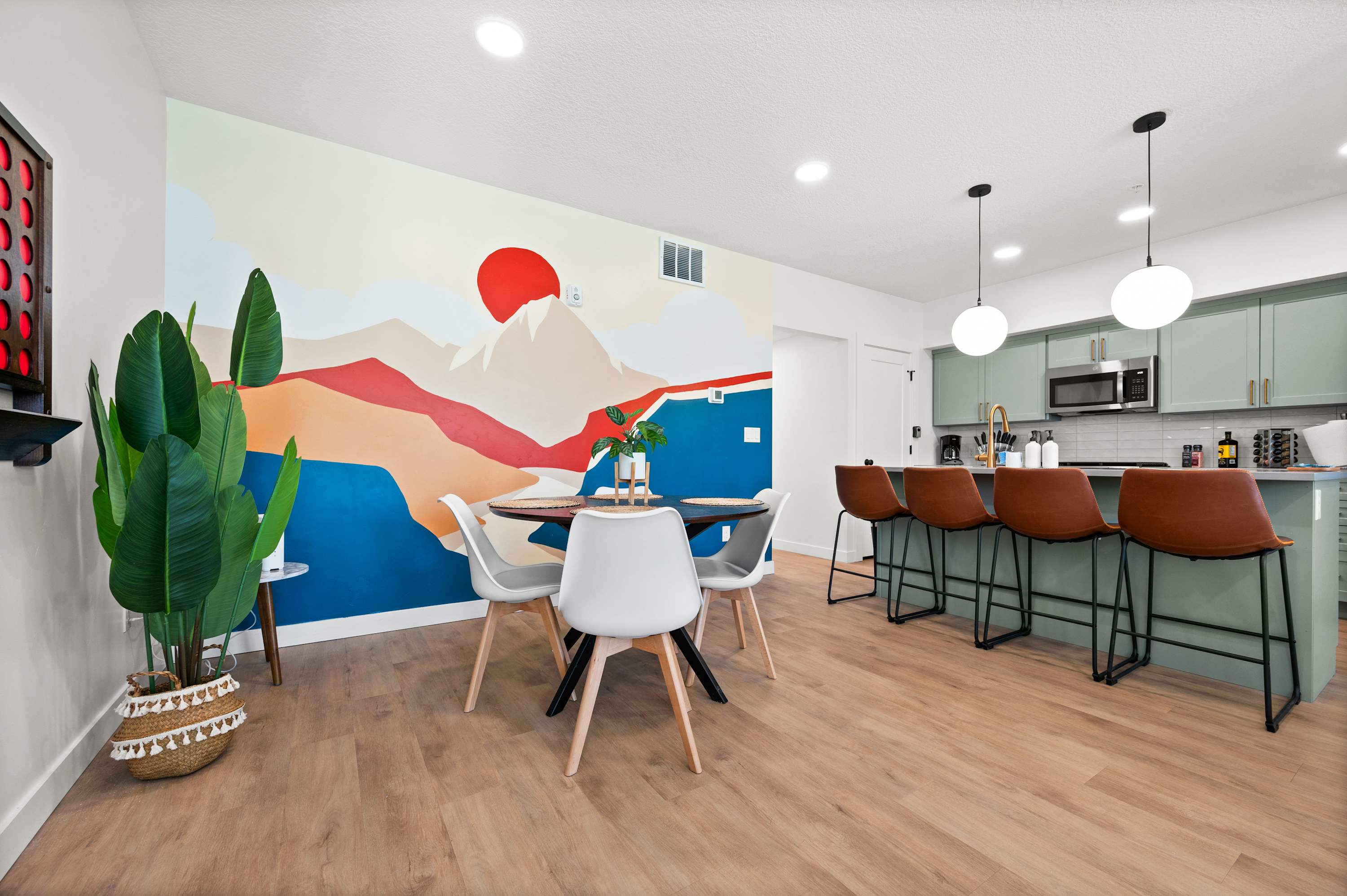 LUX SLC Townhome King Bd Garage Sauna Near Airport — Salt Lake City, UT — vacation rental