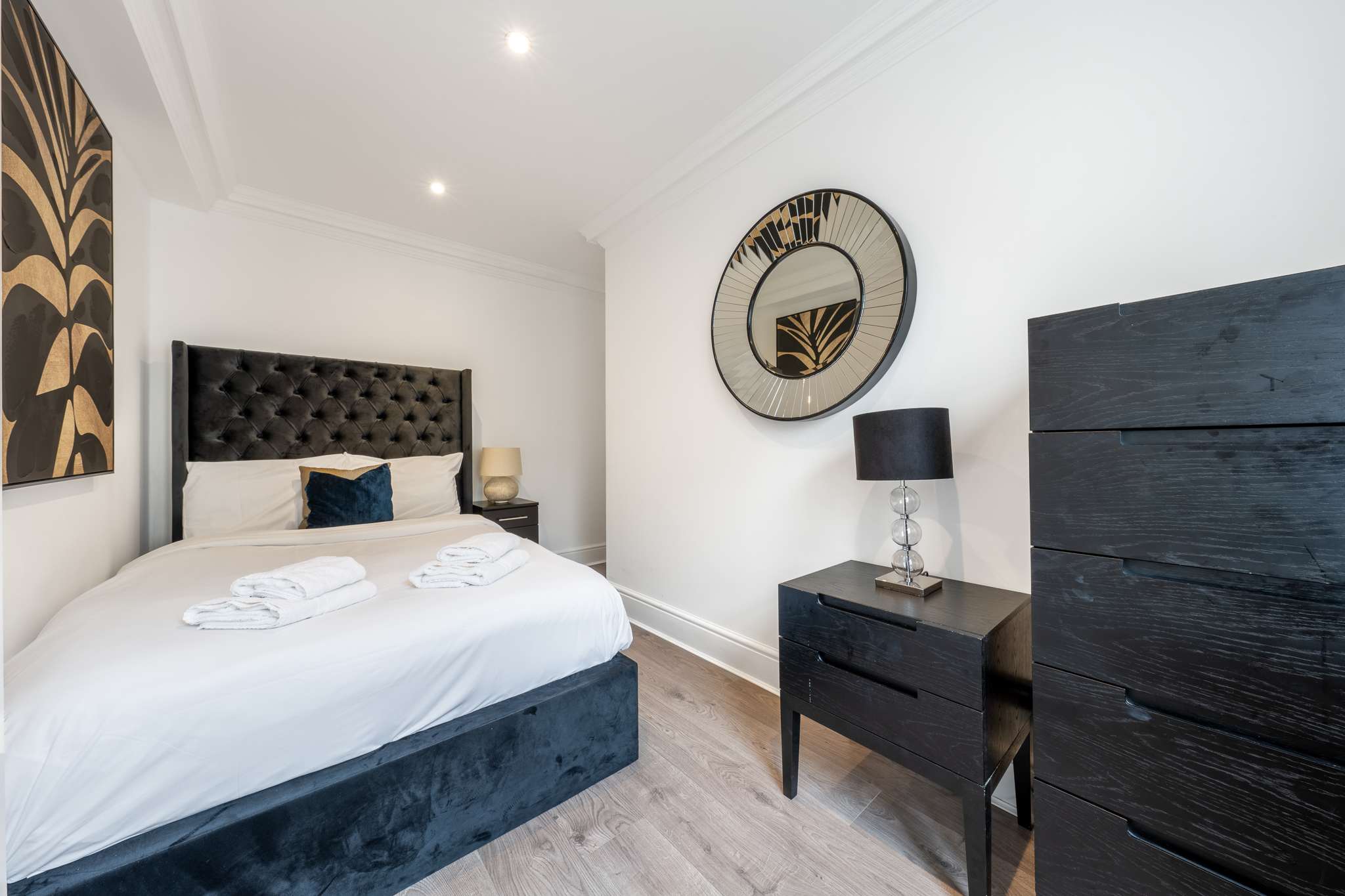 Modern Two-Bedroom Flat in Mayfair in Hertford Street W1J 7SS - Property image 24 - VivreStays