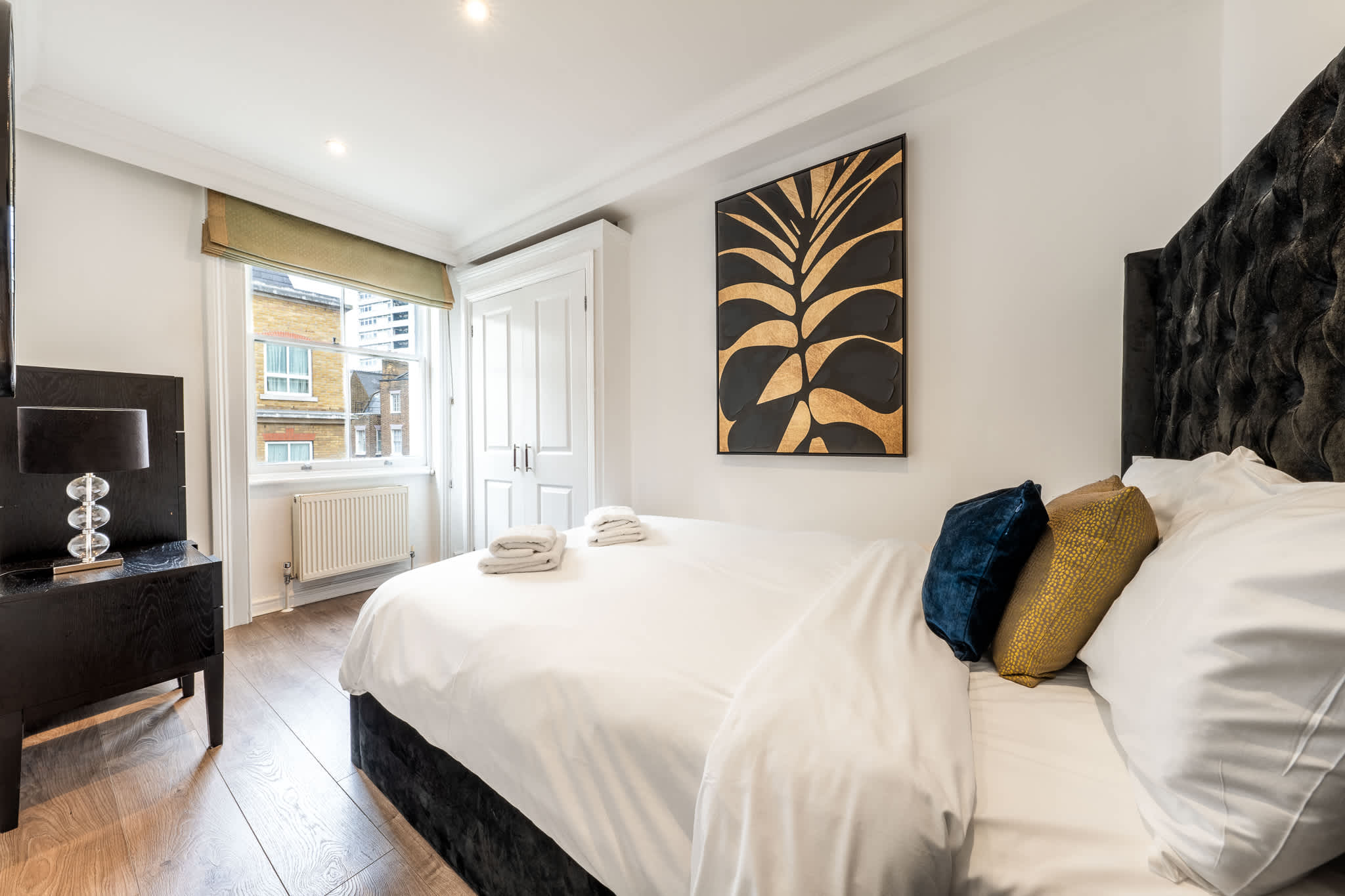 Modern Two-Bedroom Flat in Mayfair in Hertford Street W1J 7SS - Property image 25 - VivreStays