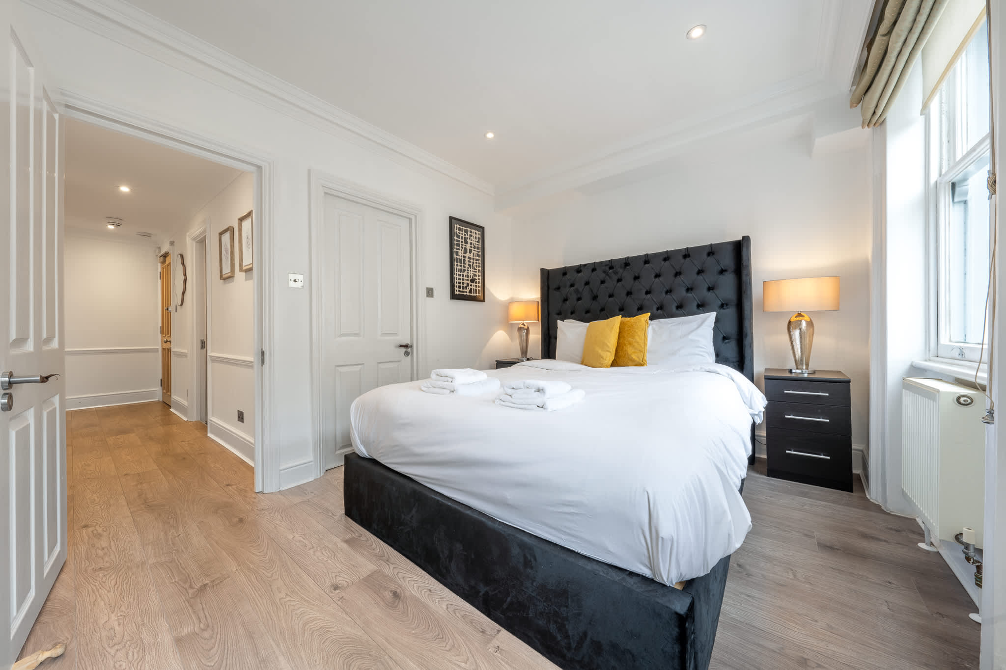Modern Two-Bedroom Flat in Mayfair in Hertford Street W1J 7SS - Property image 7 - VivreStays