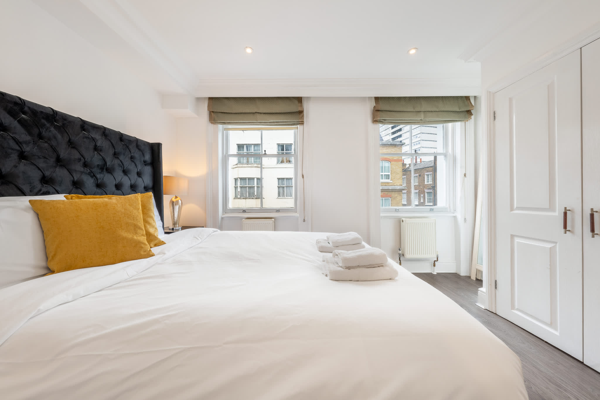 Modern Two-Bedroom Flat in Mayfair in Hertford Street W1J 7SS - Property image 20 - VivreStays