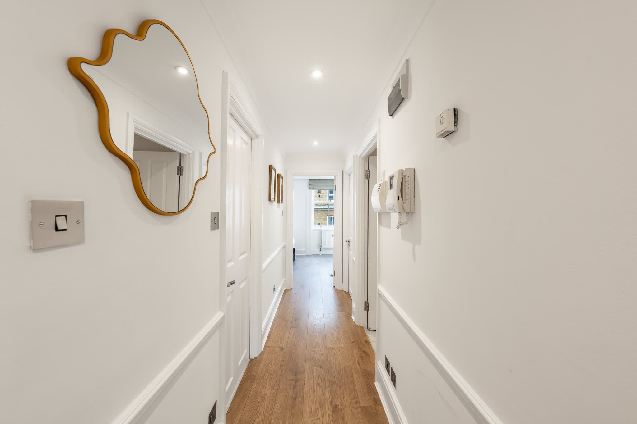 Modern Two-Bedroom Flat in Mayfair in Hertford Street W1J 7SS - Property image 19 - VivreStays