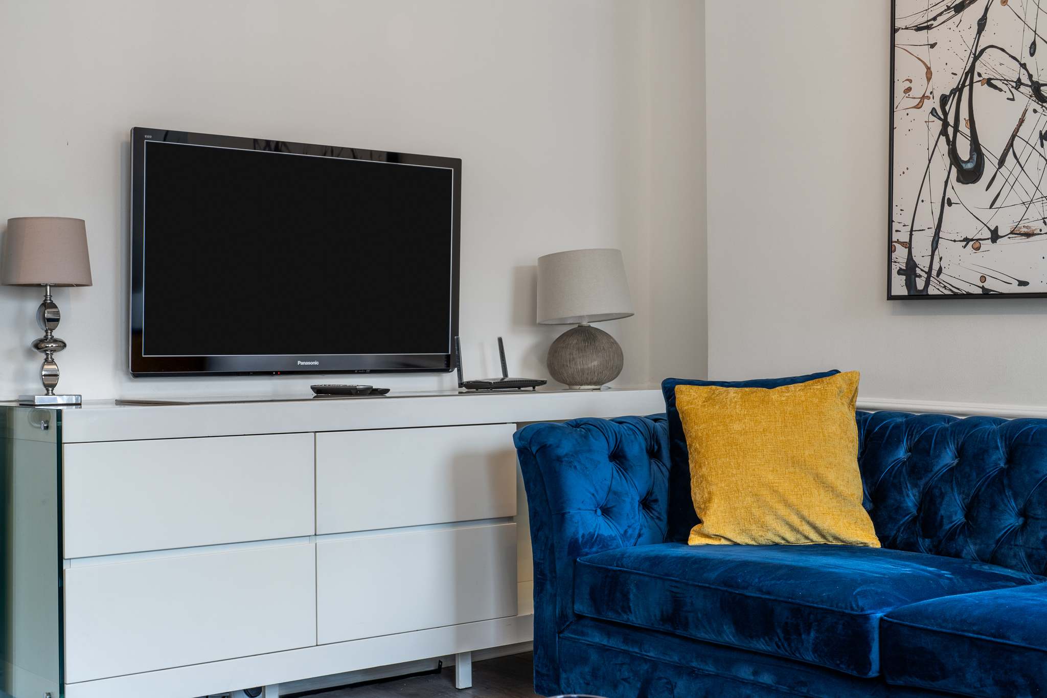 Modern Two-Bedroom Flat in Mayfair in Hertford Street W1J 7SS - Property image 5 - VivreStays