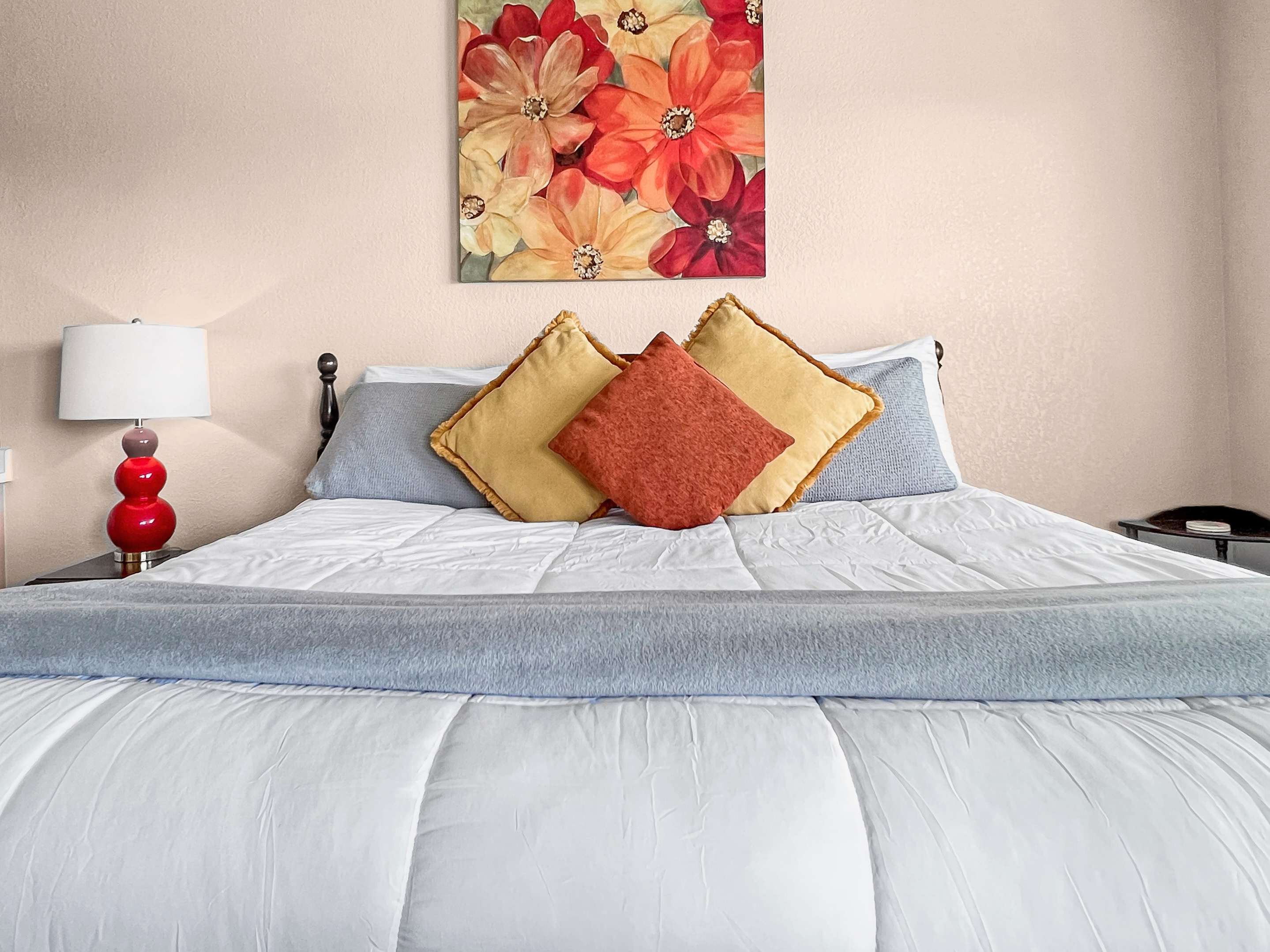 Beautiful clean king bedroom