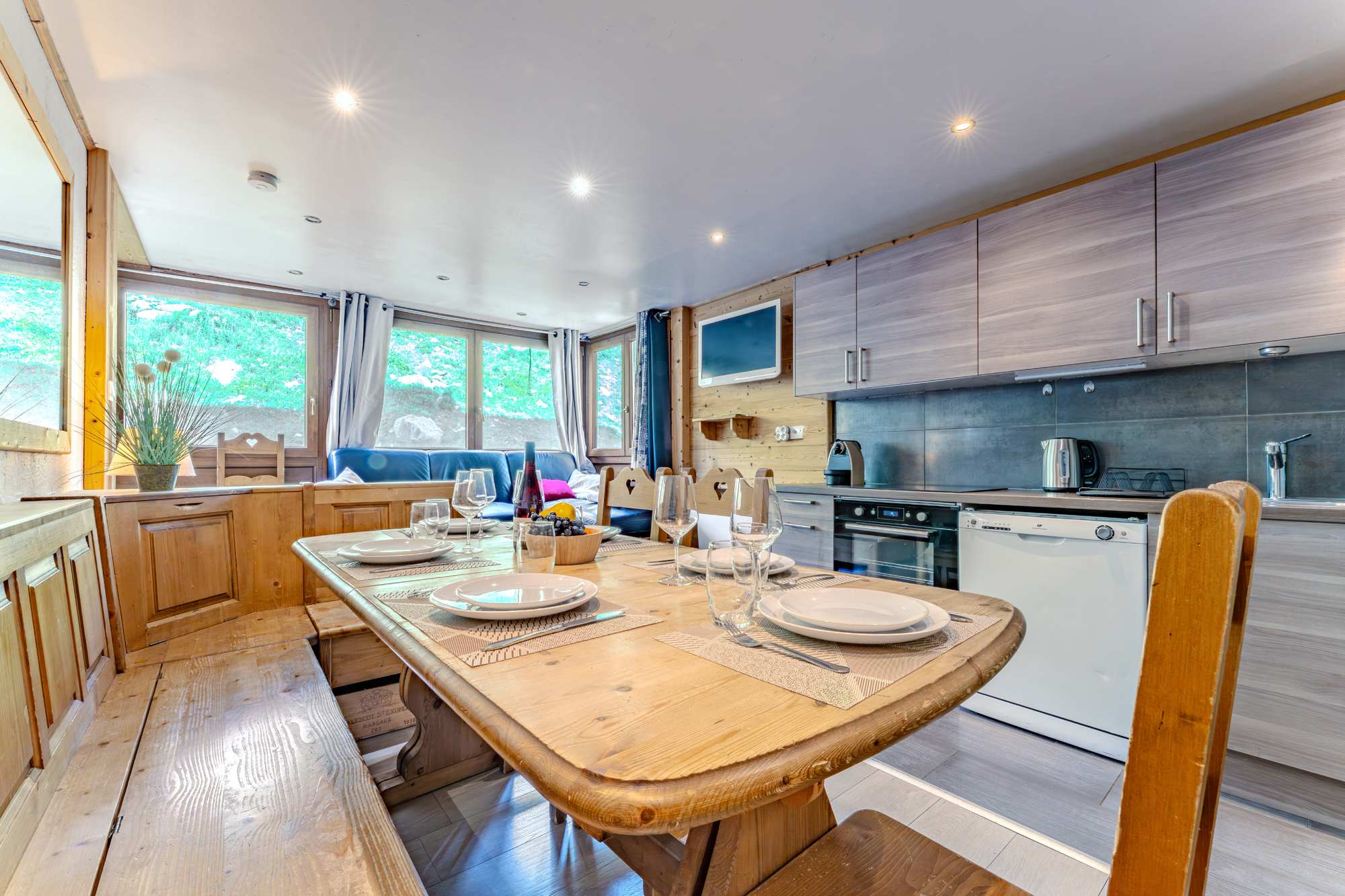 Spacious Ski-In/Out Home w/Views — Val Thorens, Auvergne-Rhône-Alpes — vacation rental
