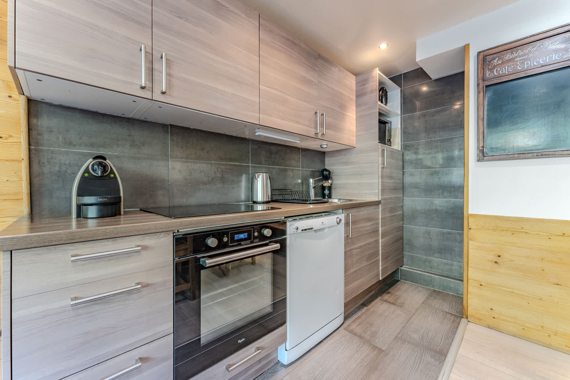 View 3