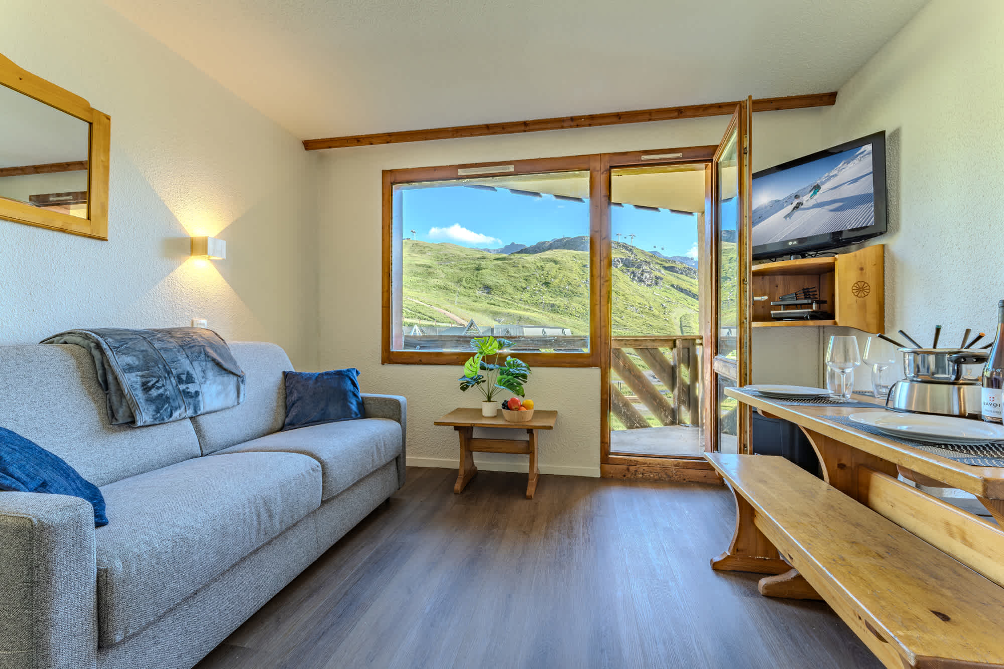 Mountain View w/ Steps from Slope — Val Thorens, Auvergne-Rhône-Alpes — vacation rental