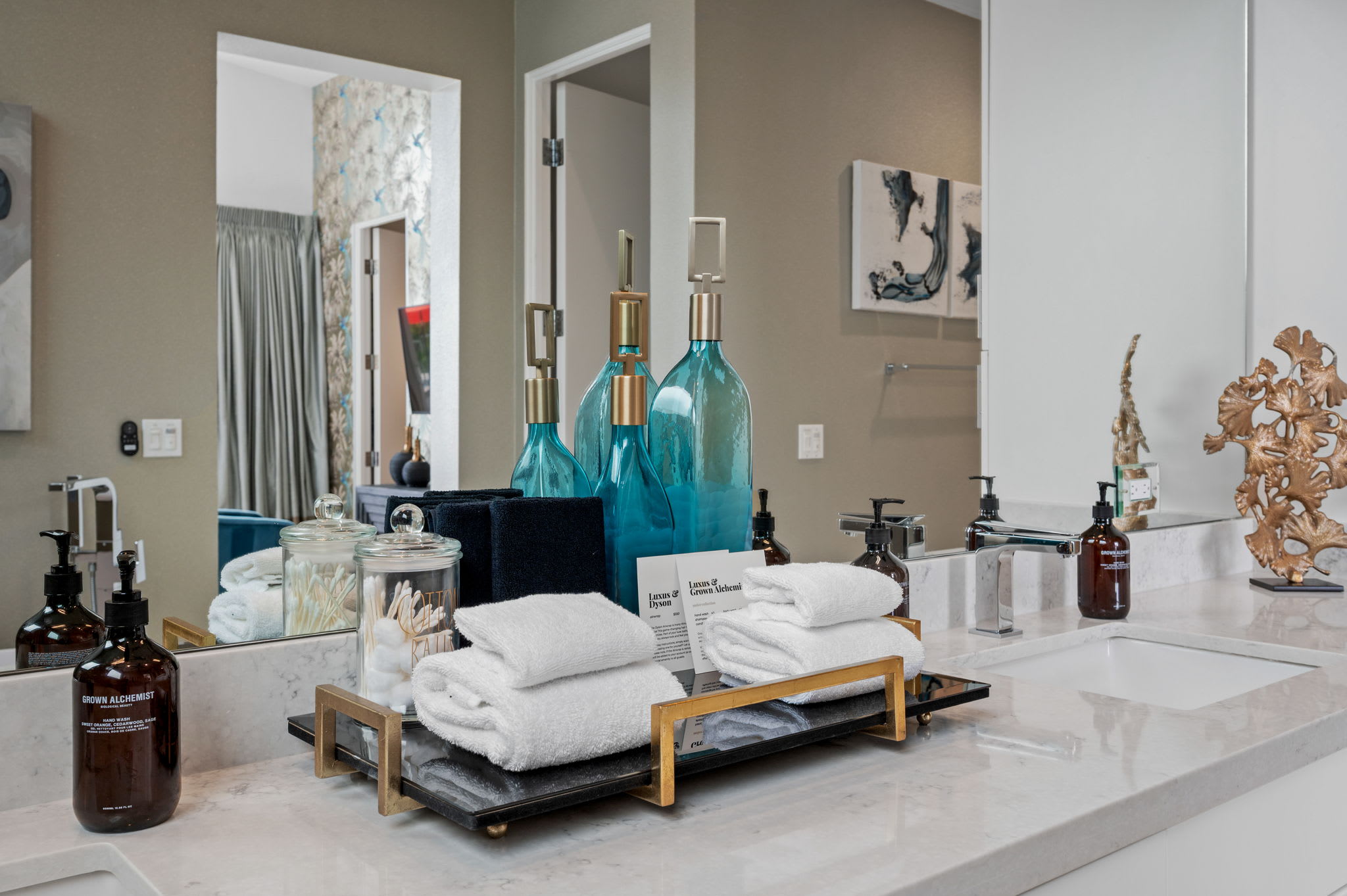 Primary Bathroom | The Dakota in Indian Wells, California by Luxus Vacation Properties