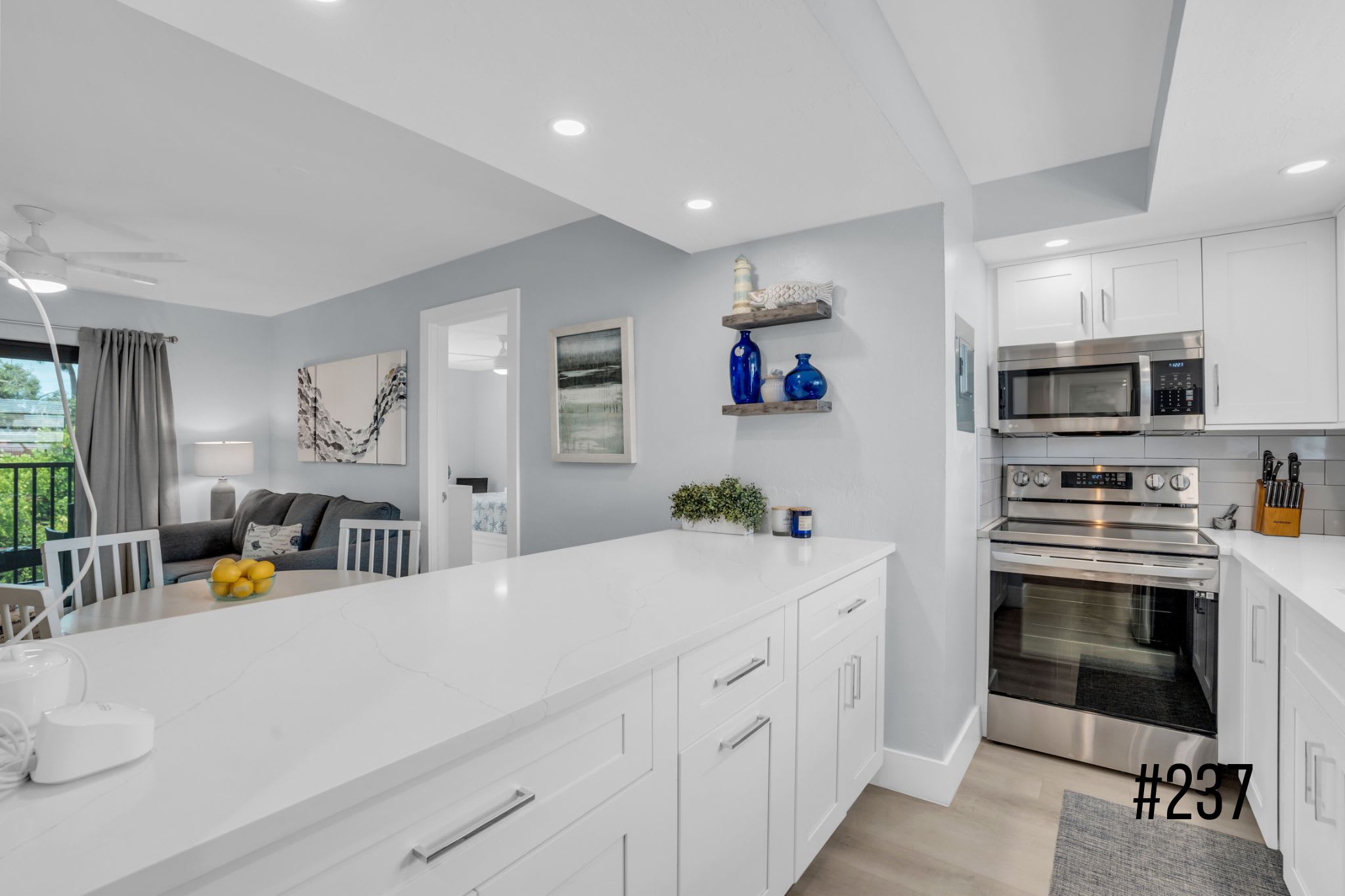 E 234 F 237 Perfect for Group Travel | Photo 17