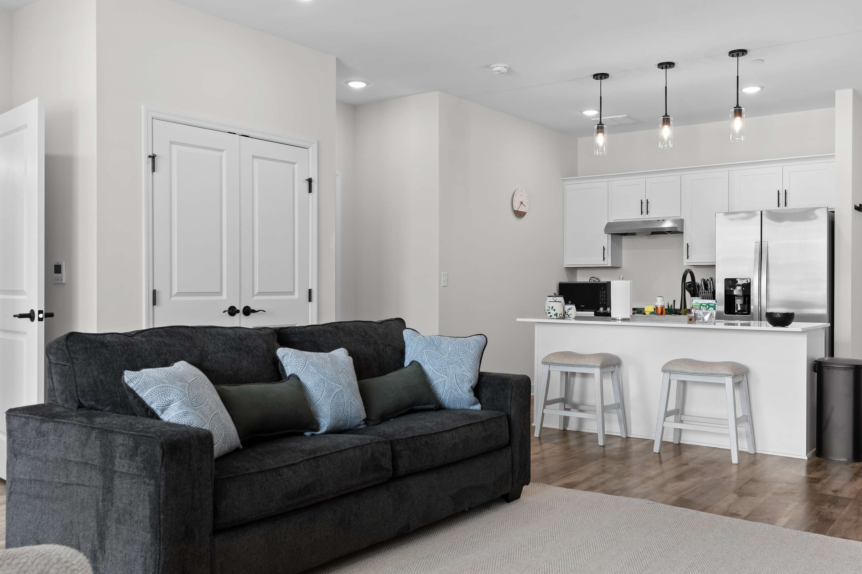 Chattanooga Getaway-Sleek 2BR at the Poplin — Chattanooga, TN — vacation rental