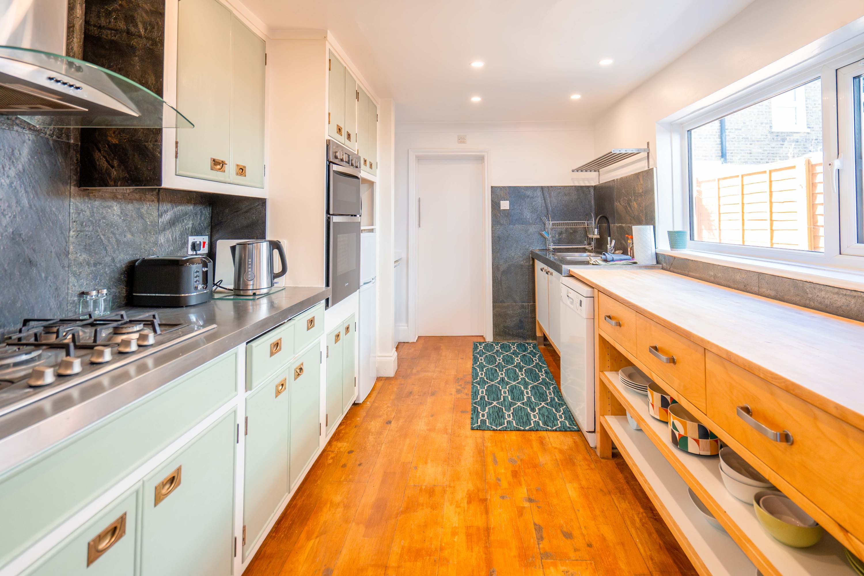 Vauxhall House: 5 Beds, Terrace & Garden - Photo 12