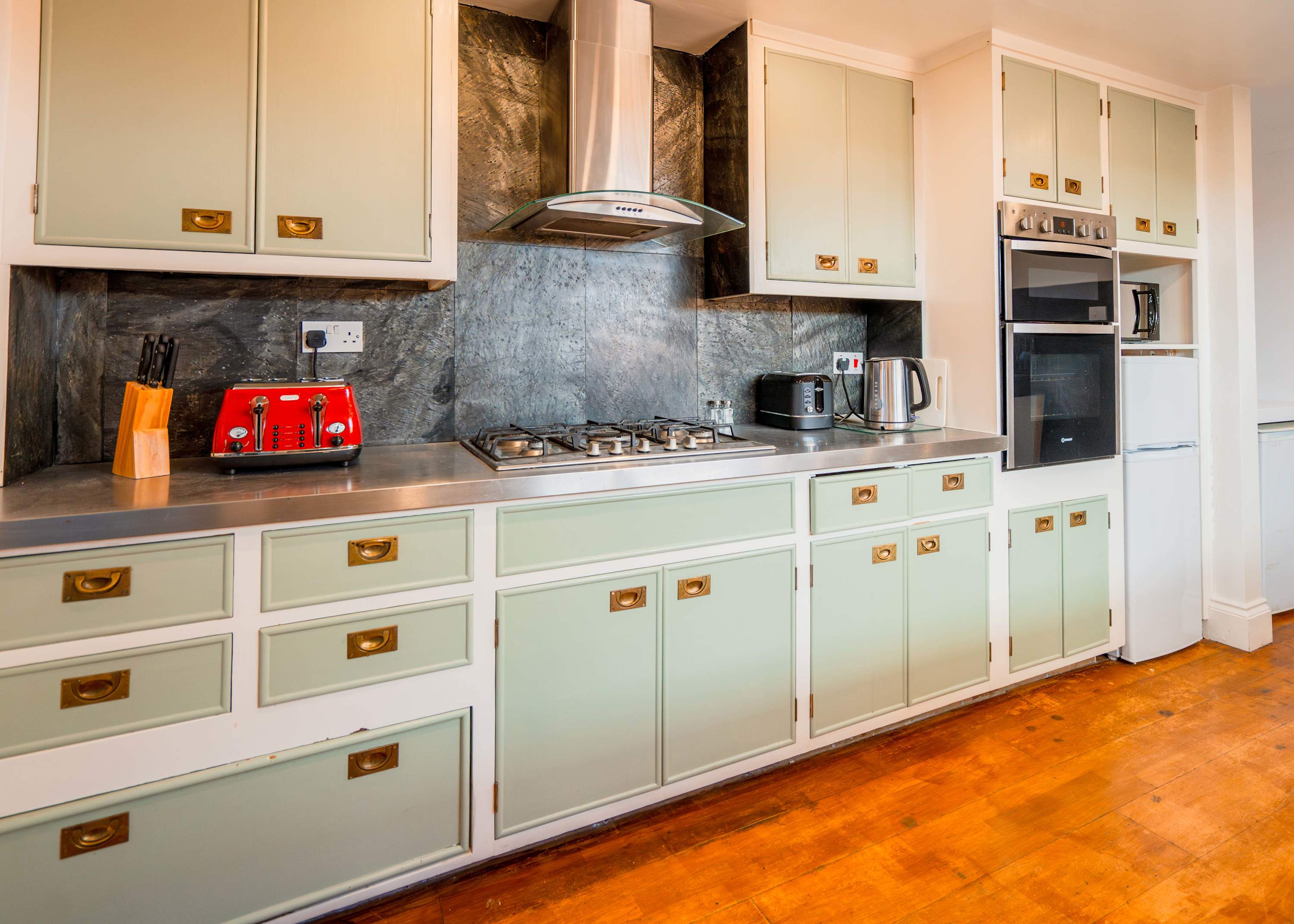 Vauxhall House: 5 Beds, Terrace & Garden - Photo 13