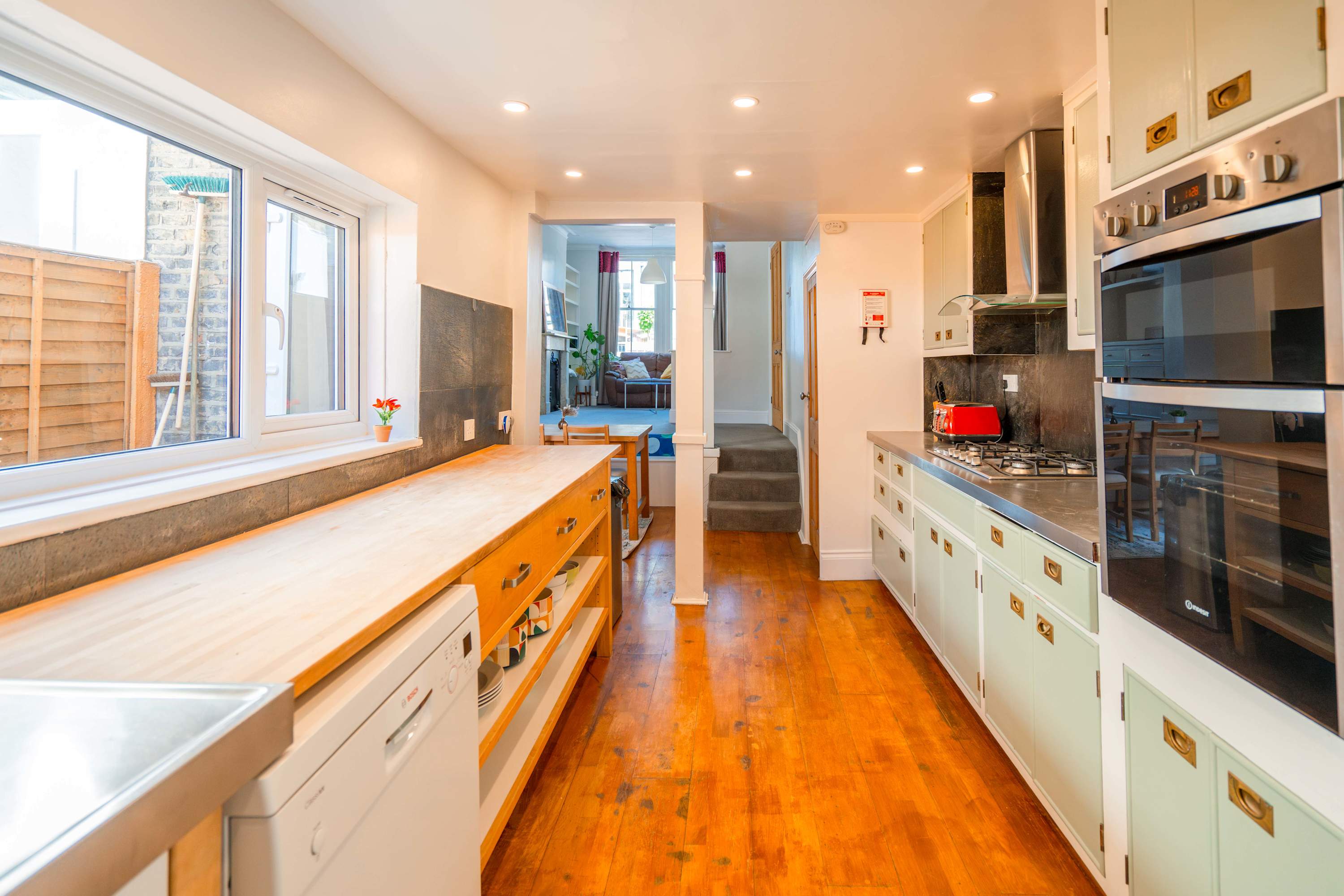 Vauxhall House: 5 Beds, Terrace & Garden - Photo 14