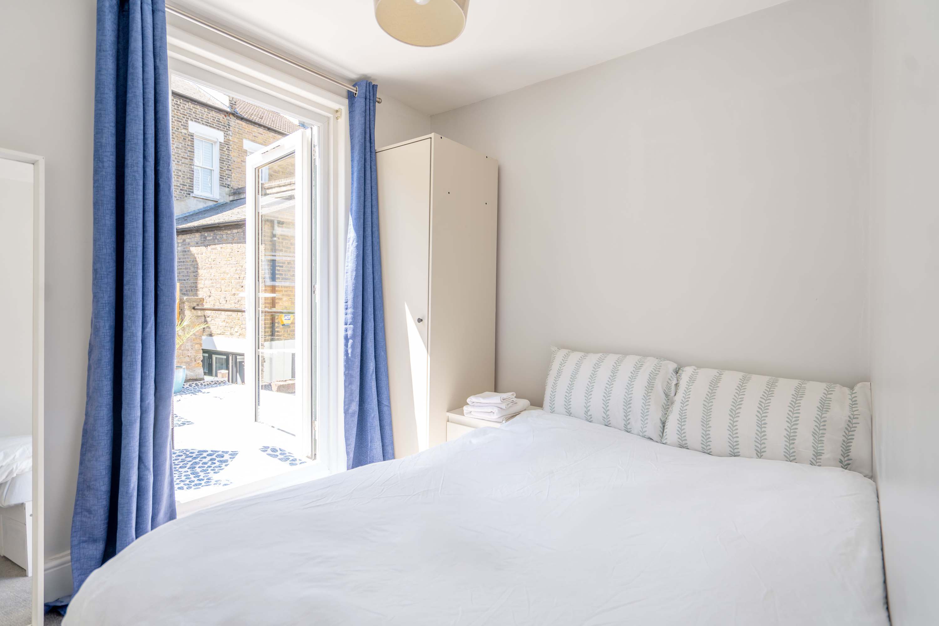 Vauxhall House: 5 Beds, Terrace & Garden - Photo 19
