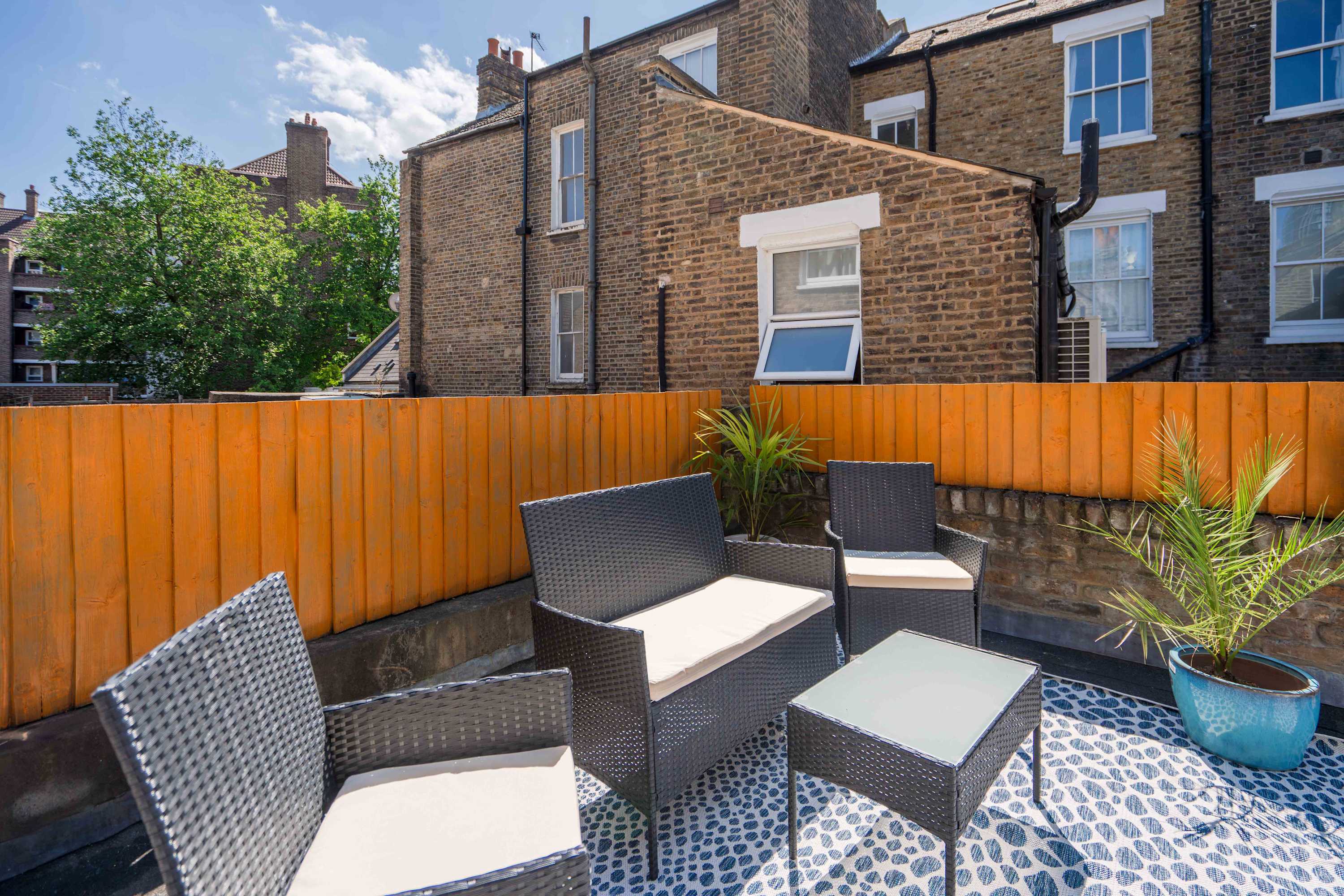 Vauxhall House: 5 Beds, Terrace & Garden - Photo 24