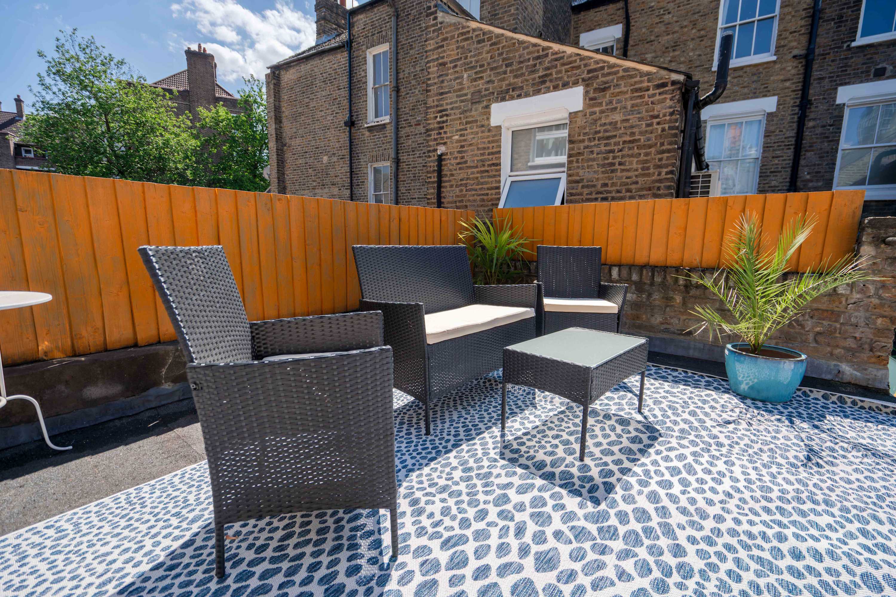 Vauxhall House: 5 Beds, Terrace & Garden - Photo 25