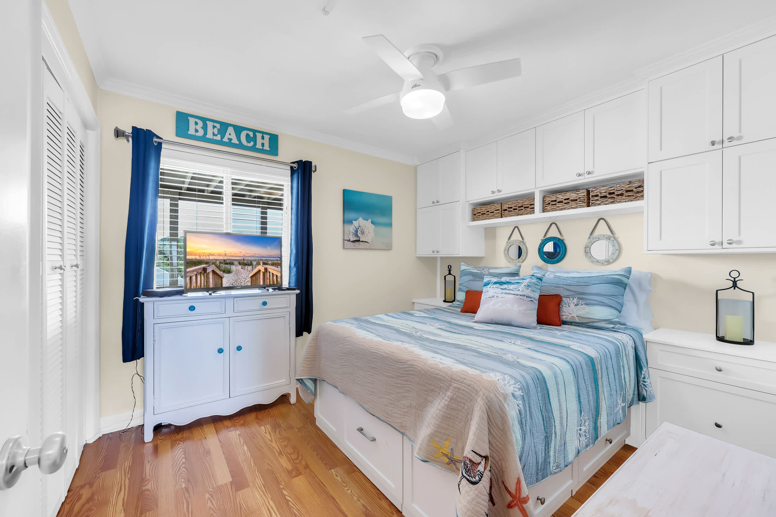 Beach Escape Top Location w Pool 