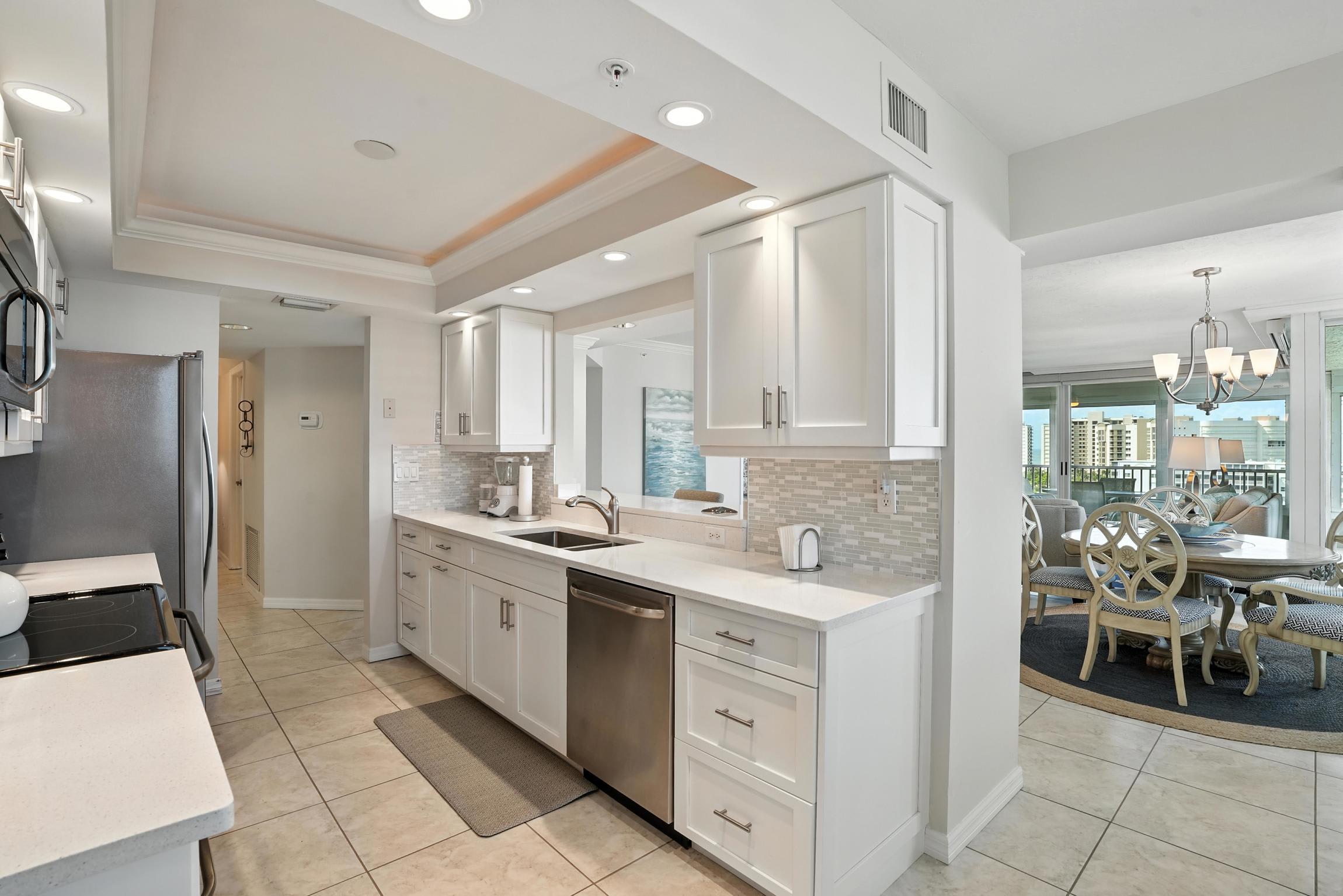 Vanderbilt Beach Views from 2 Lanais | Photo 3