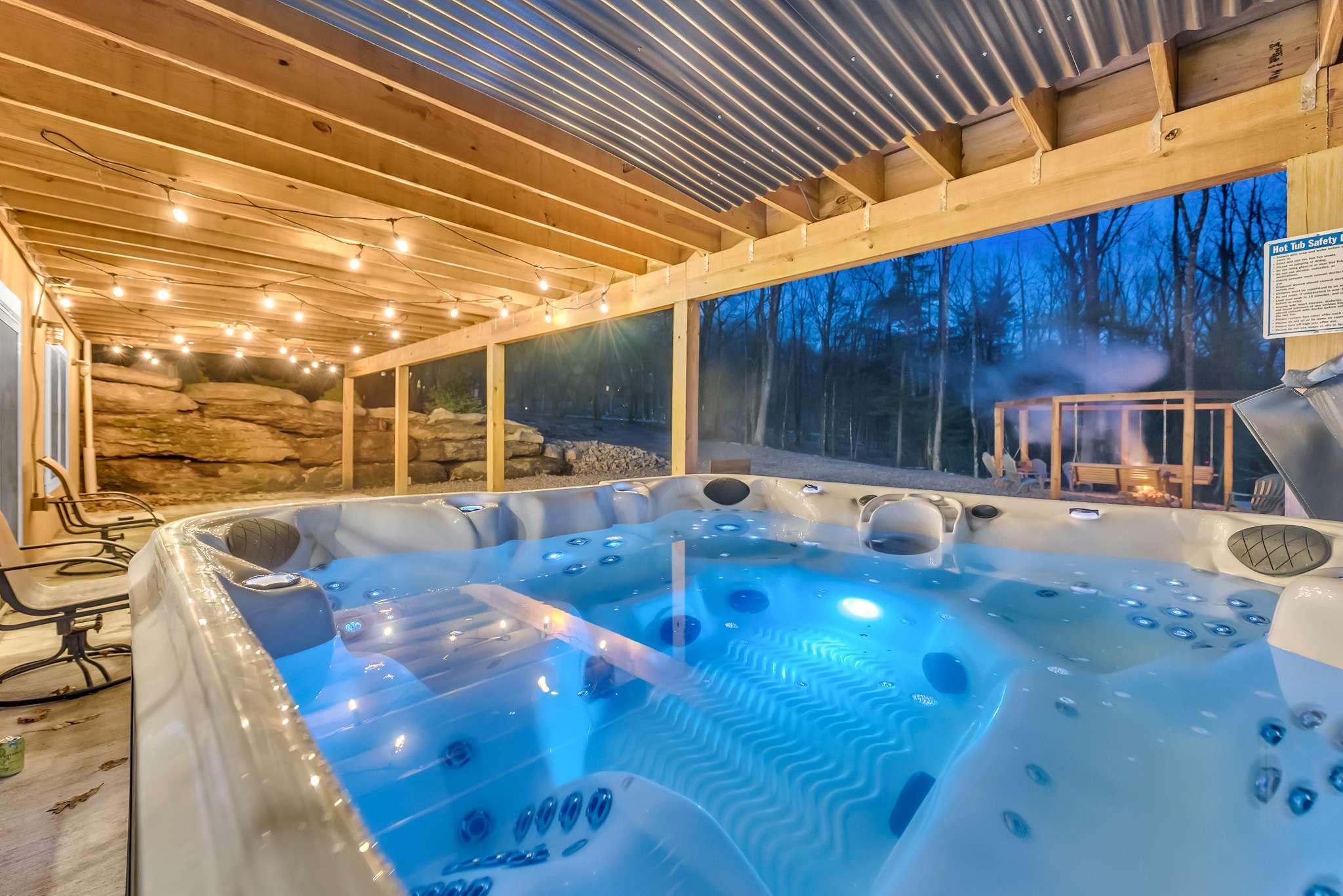 6 Bedrooms + Hot Tub + Game Room + Movie Theater 3