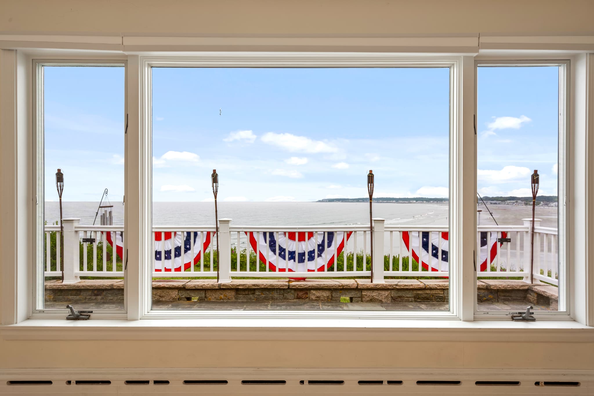 Oceanfront Home w/ Panoramic Views • Sleeps 8 5