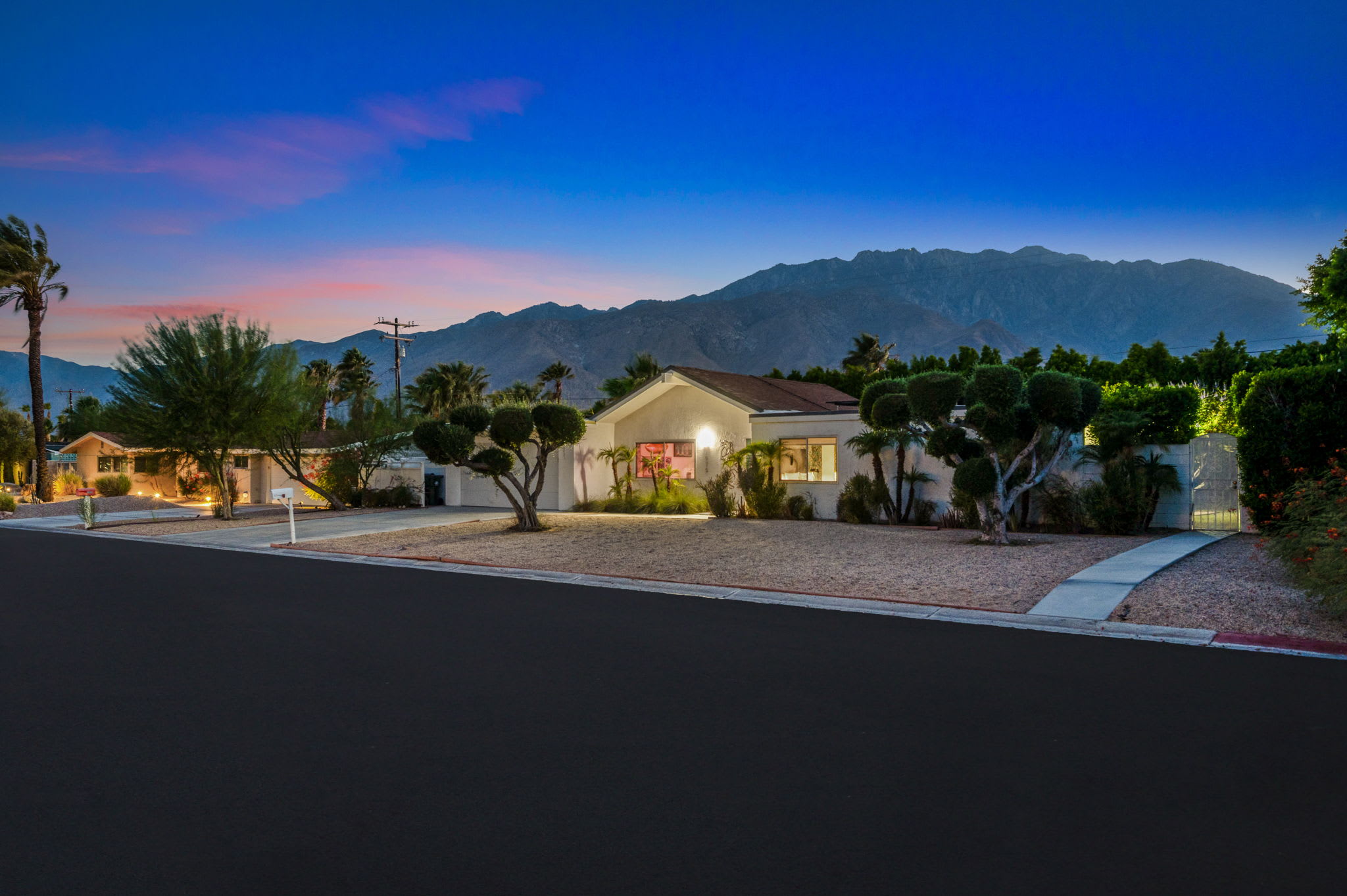 Nova Mae in Palm Springs, California by Luxus Vacation Properties