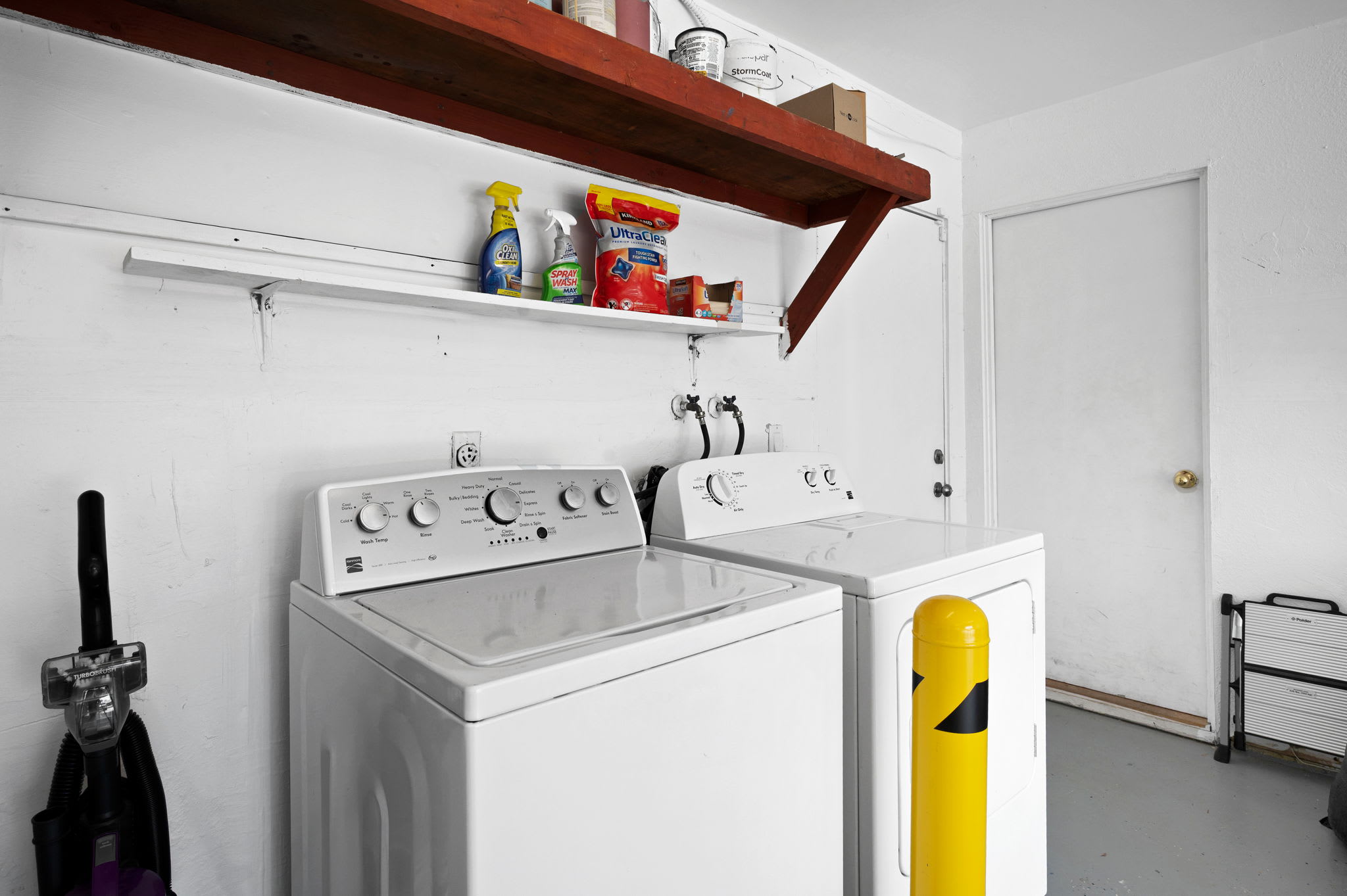 Laundry Area | Nova Mae in Palm Springs, California by Luxus Vacation Properties
