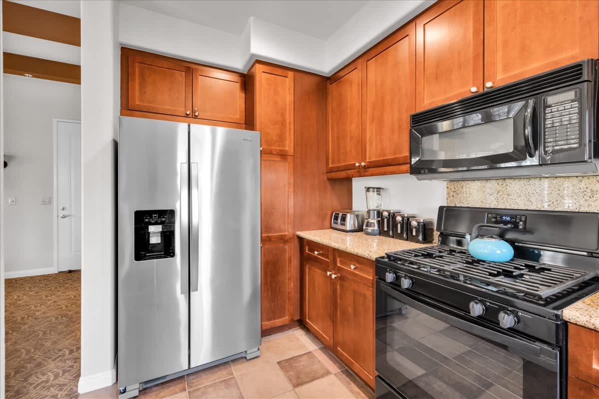 Upstairs 1BR Villa with Impeccable Views #A - Photo 4