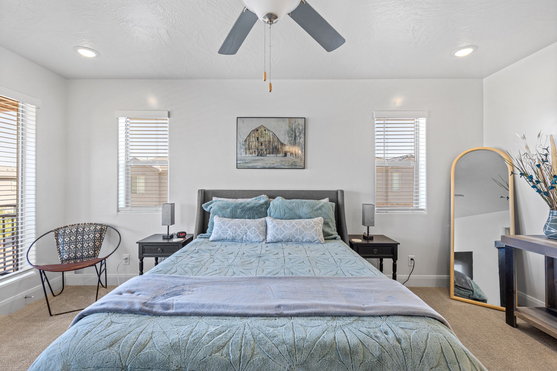 Spacious master bedroom with en suite bathroom