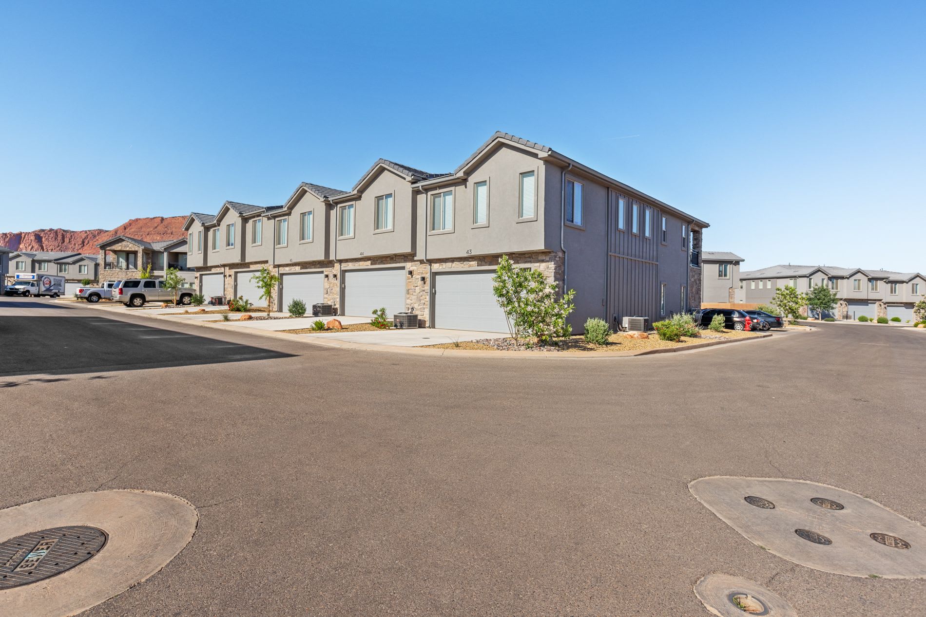 Azalea community – No. 43 is the corner unit